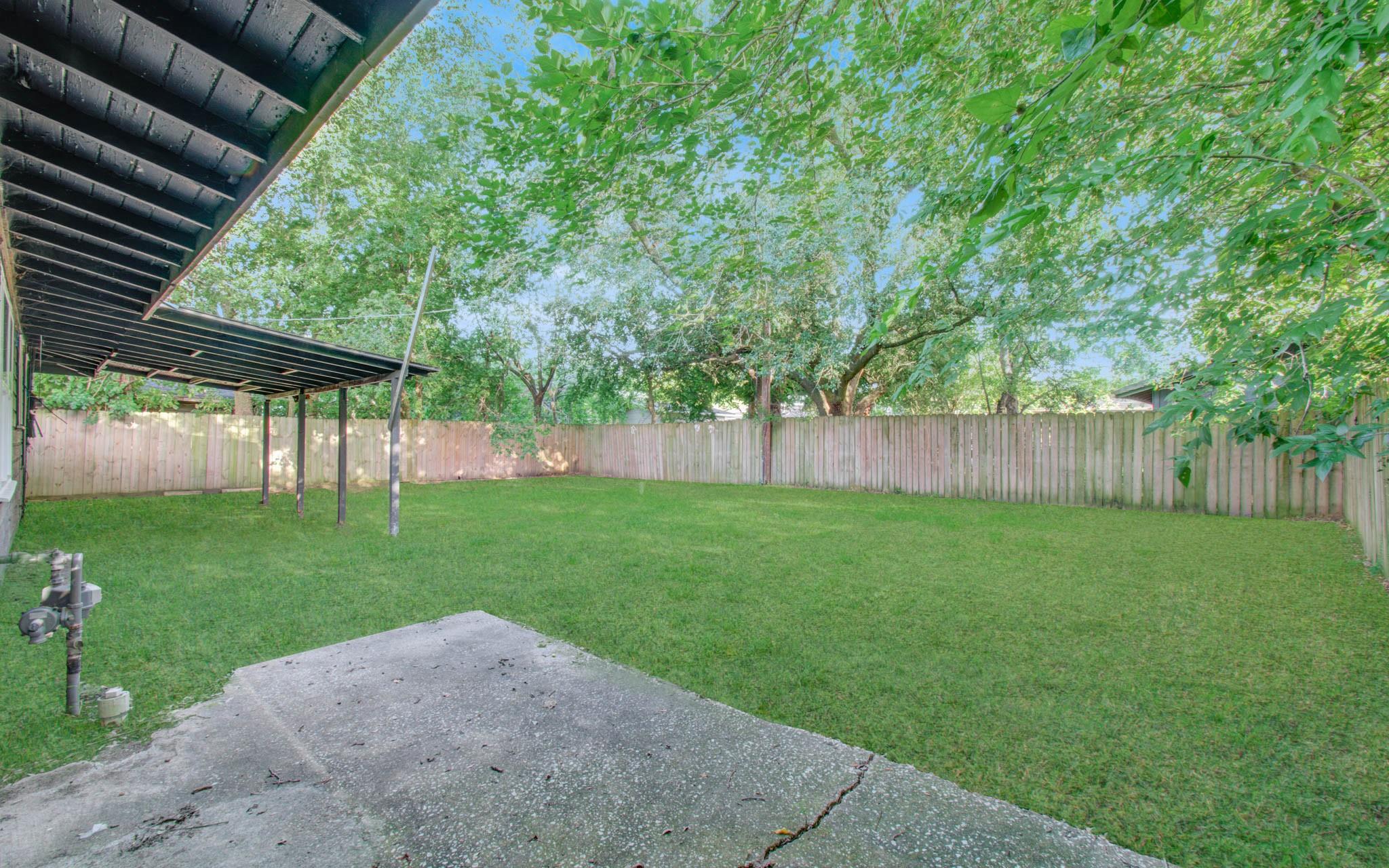 5634 Ridgeway Drive