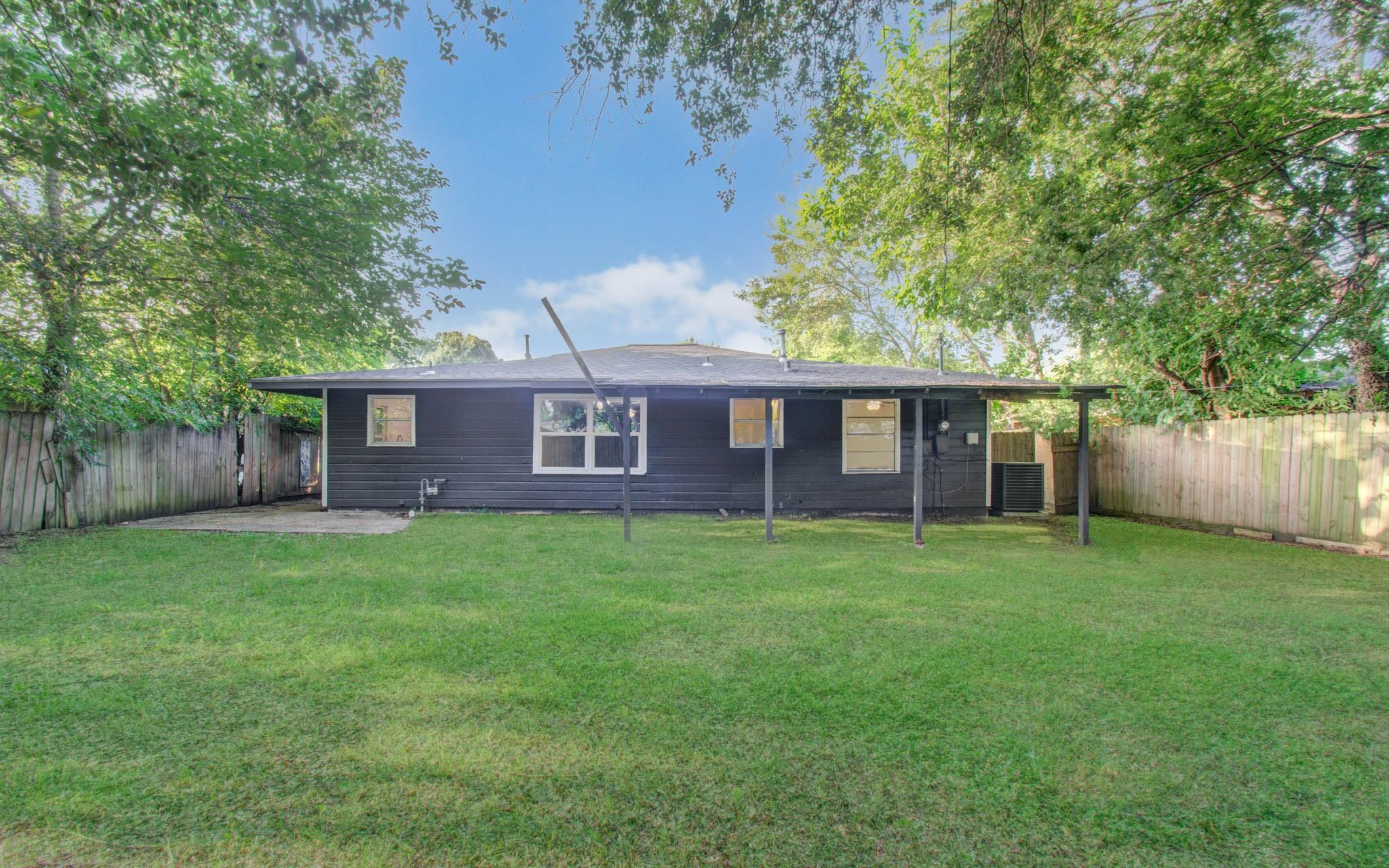 5634 Ridgeway Drive