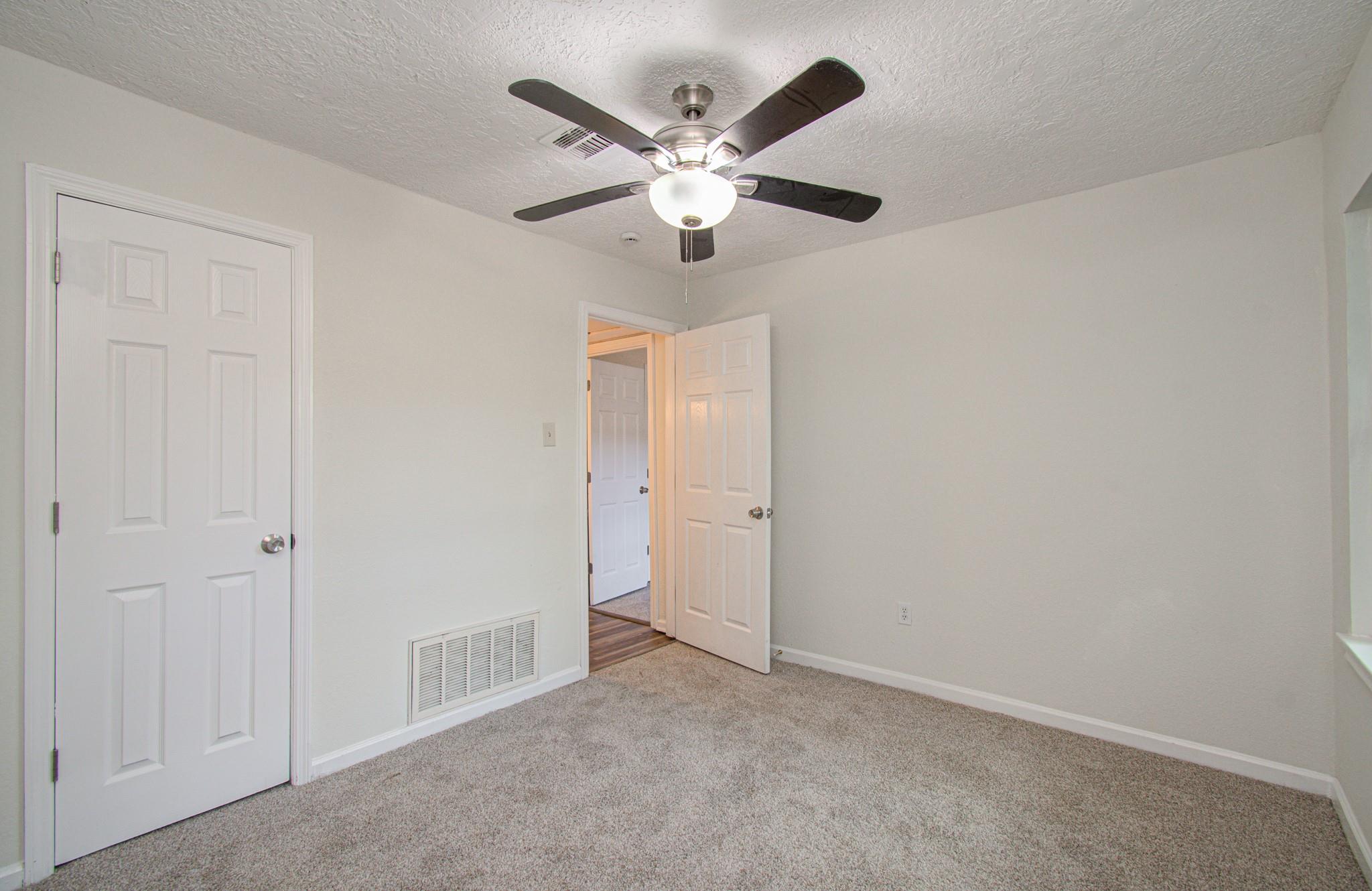 5634 Ridgeway Drive