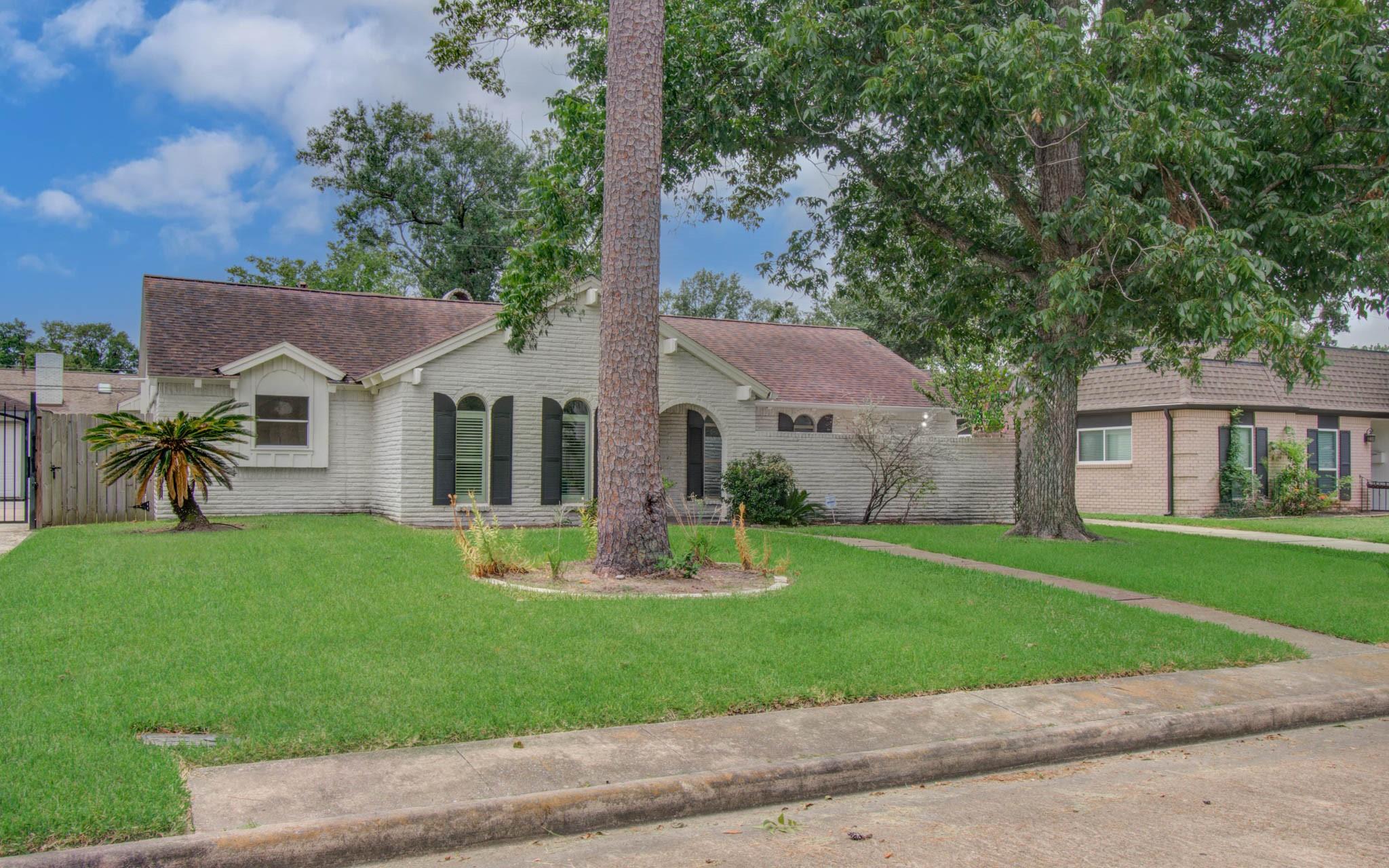 2407 Del Norte Street