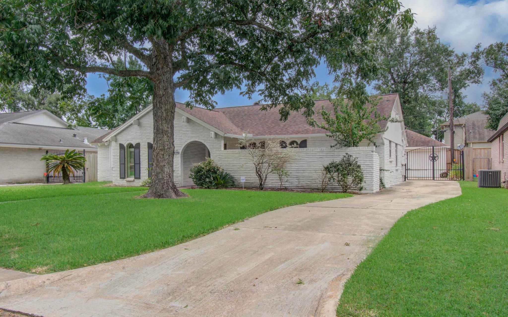 2407 Del Norte Street
