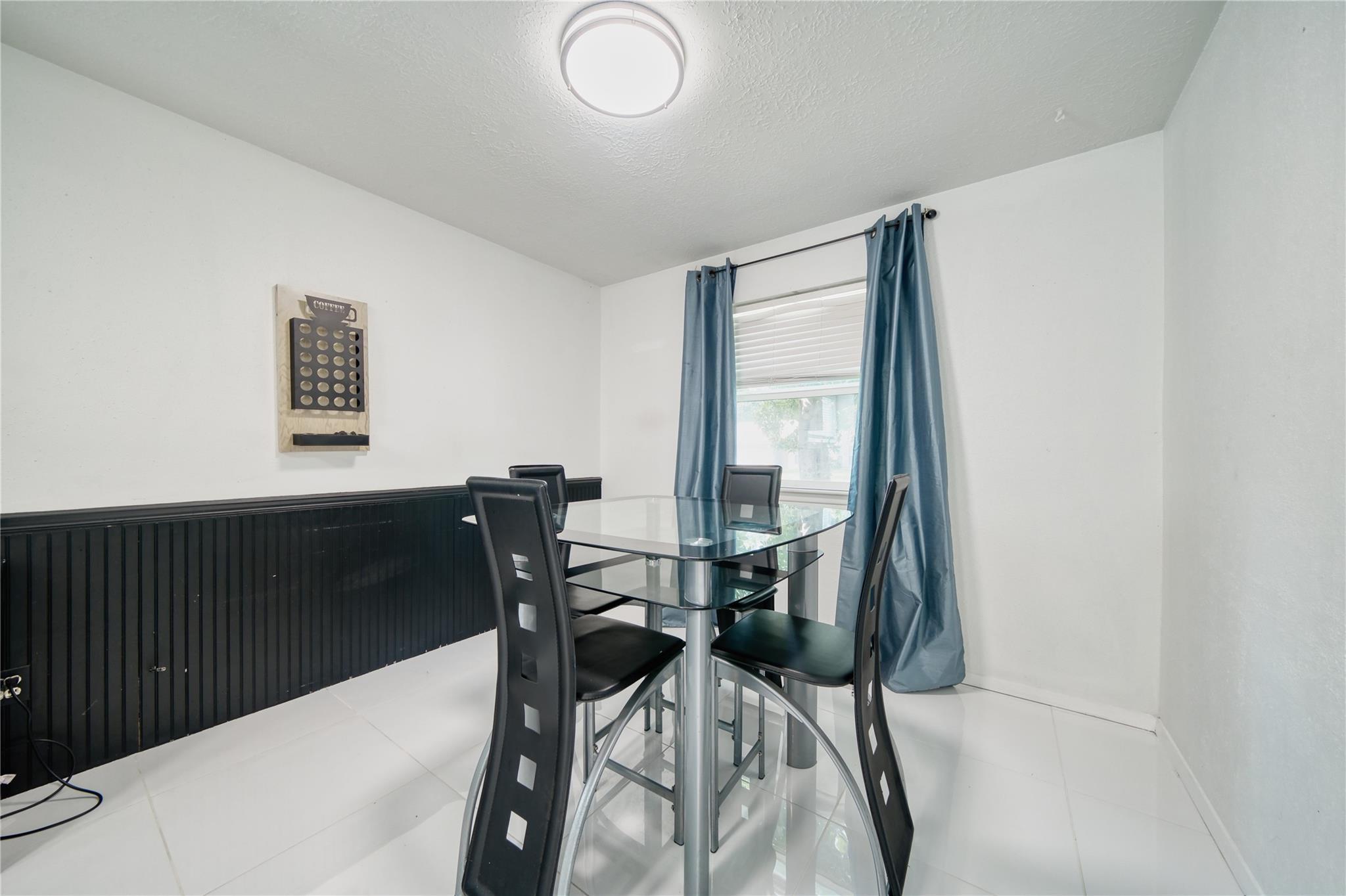 10127 Fernstone Lane