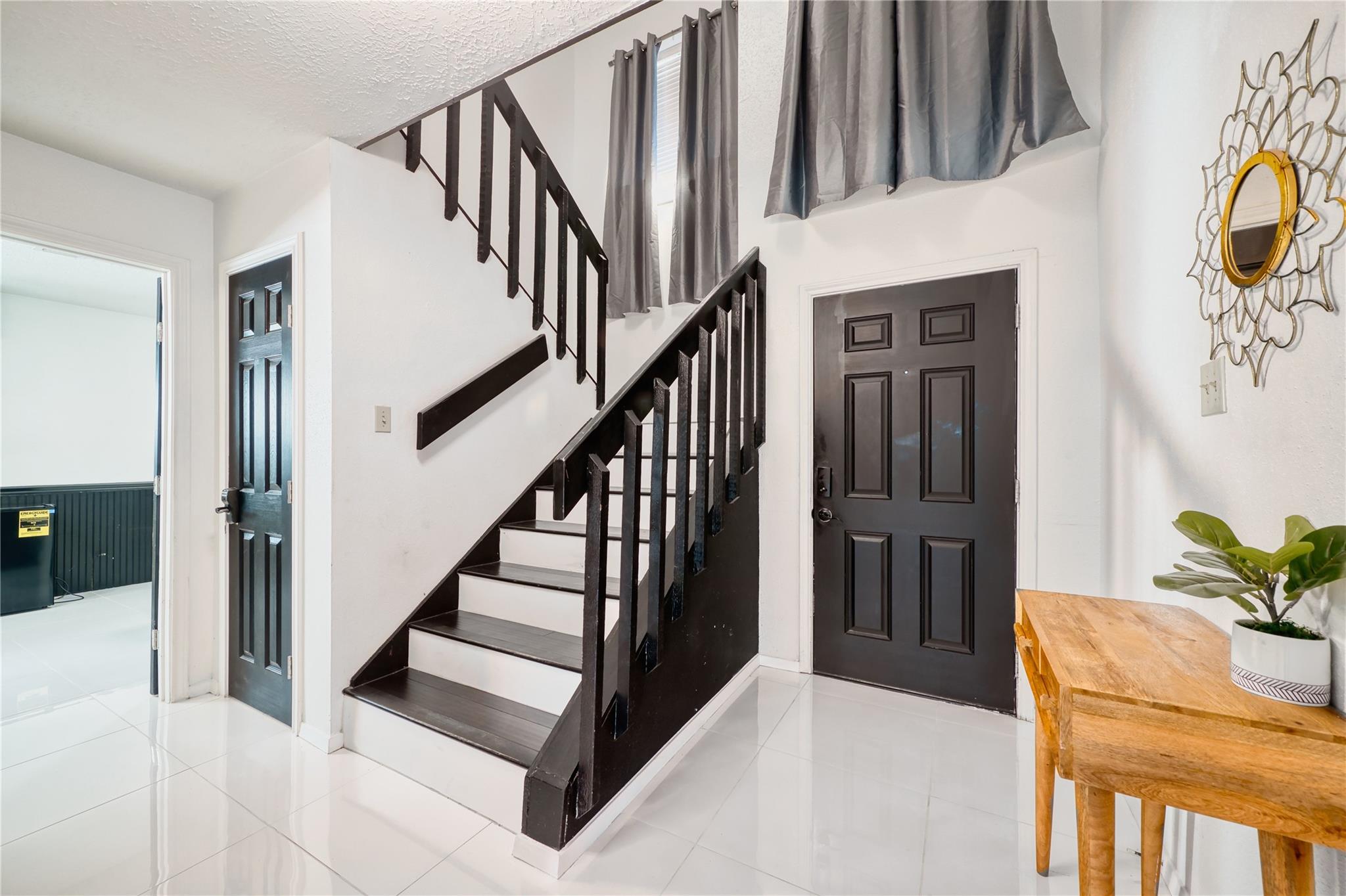 10127 Fernstone Lane