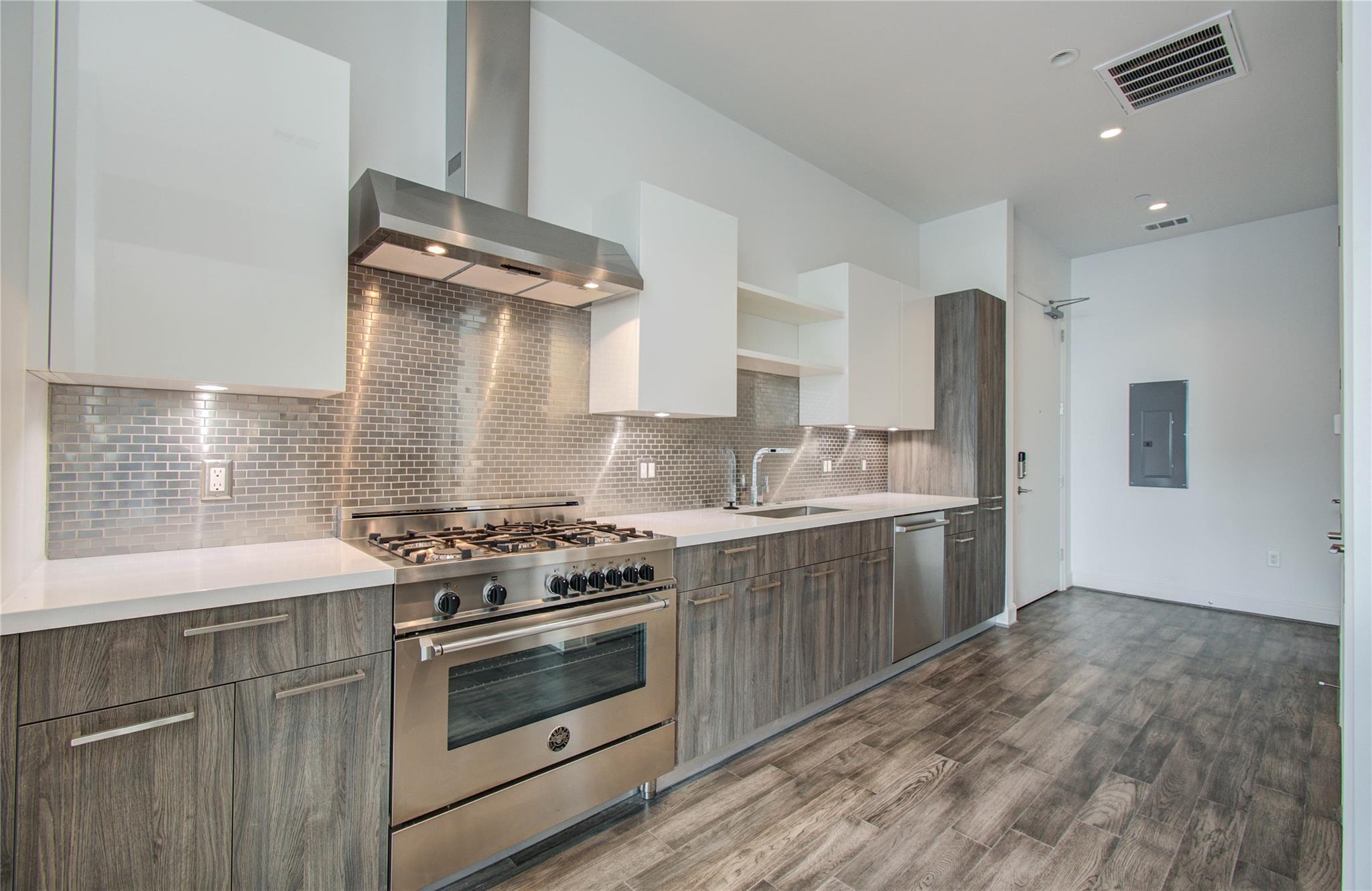 1211 Caroline Street # 1502