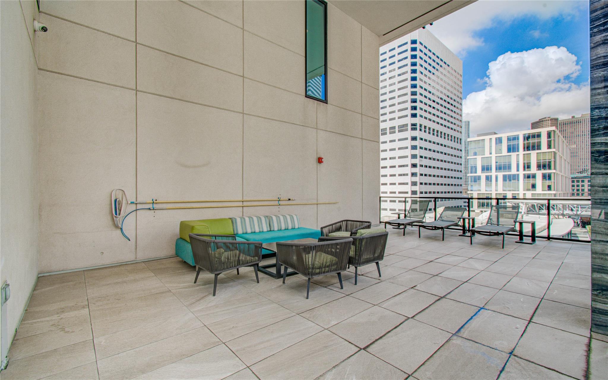 1211 Caroline Street # 1502