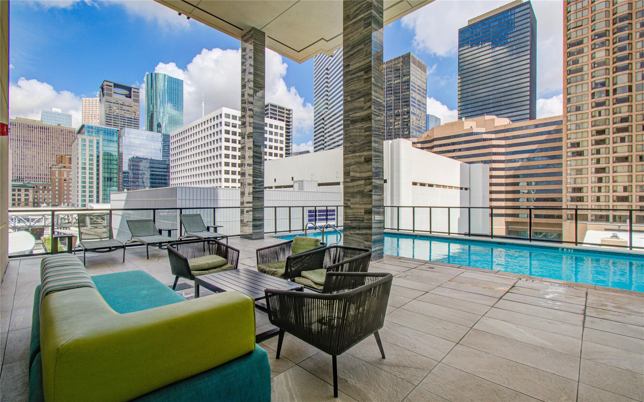 1211 Caroline Street # 1502