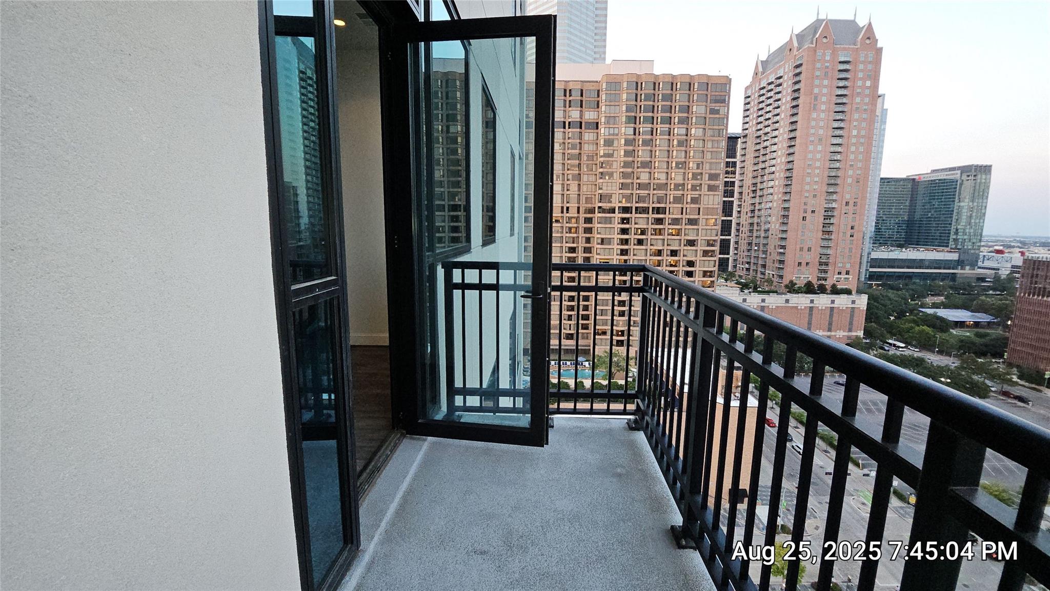 1211 Caroline Street # 1502