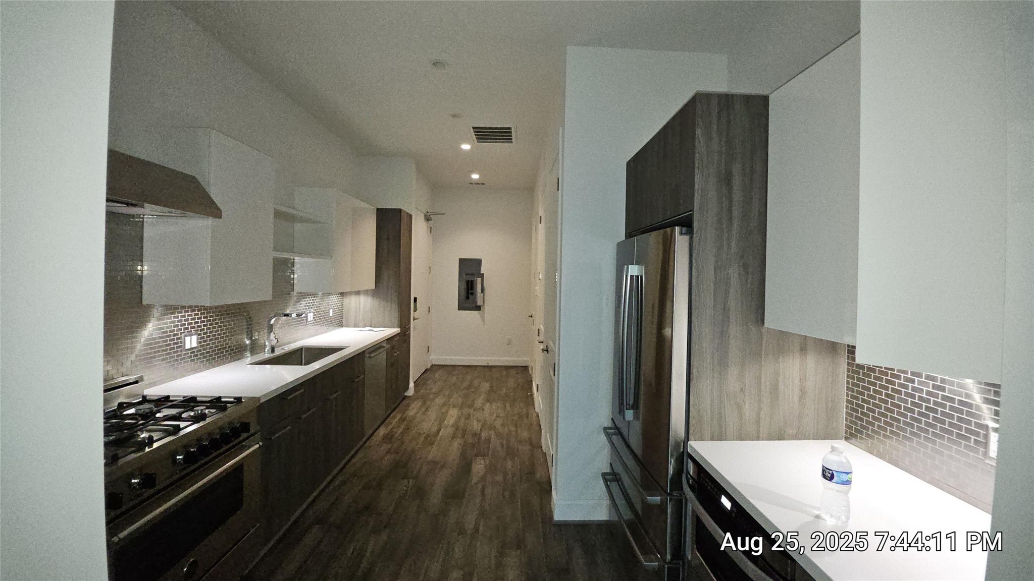 1211 Caroline Street # 1502