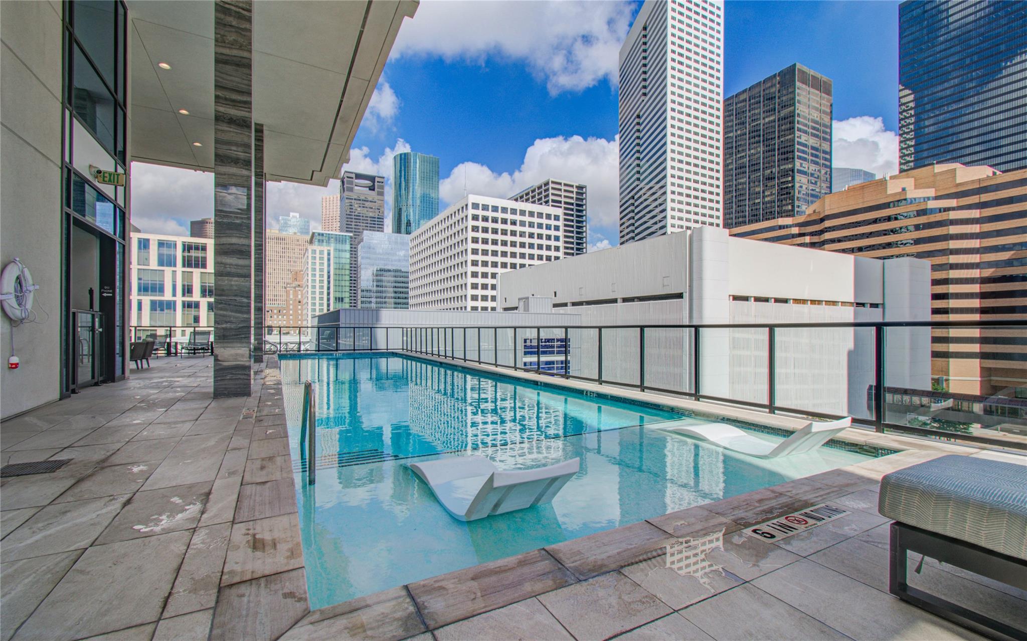 1211 Caroline Street # 1502