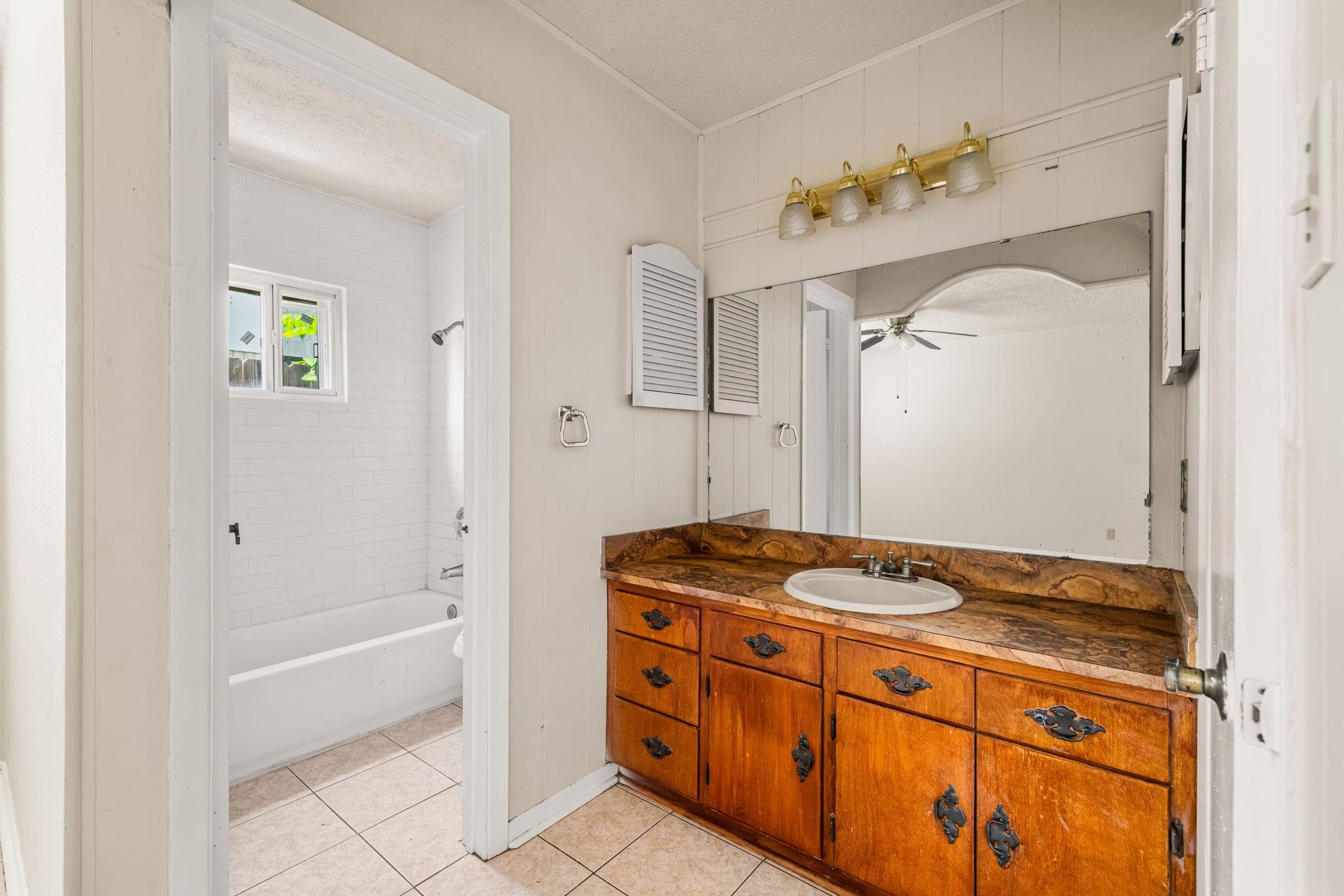 4310 Valleybrook