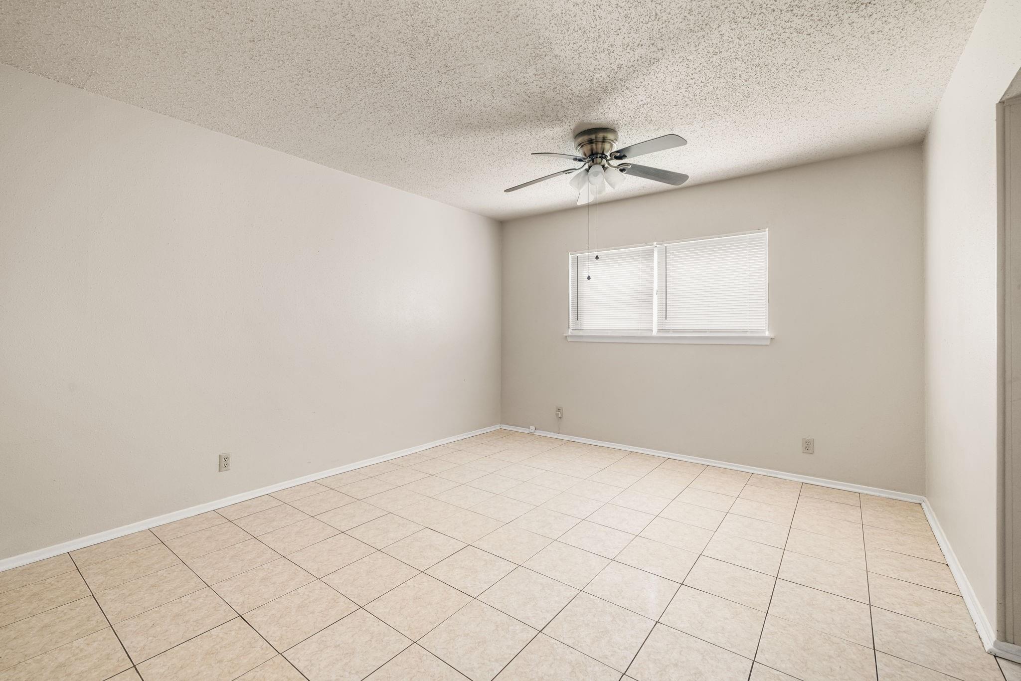 4310 Valleybrook