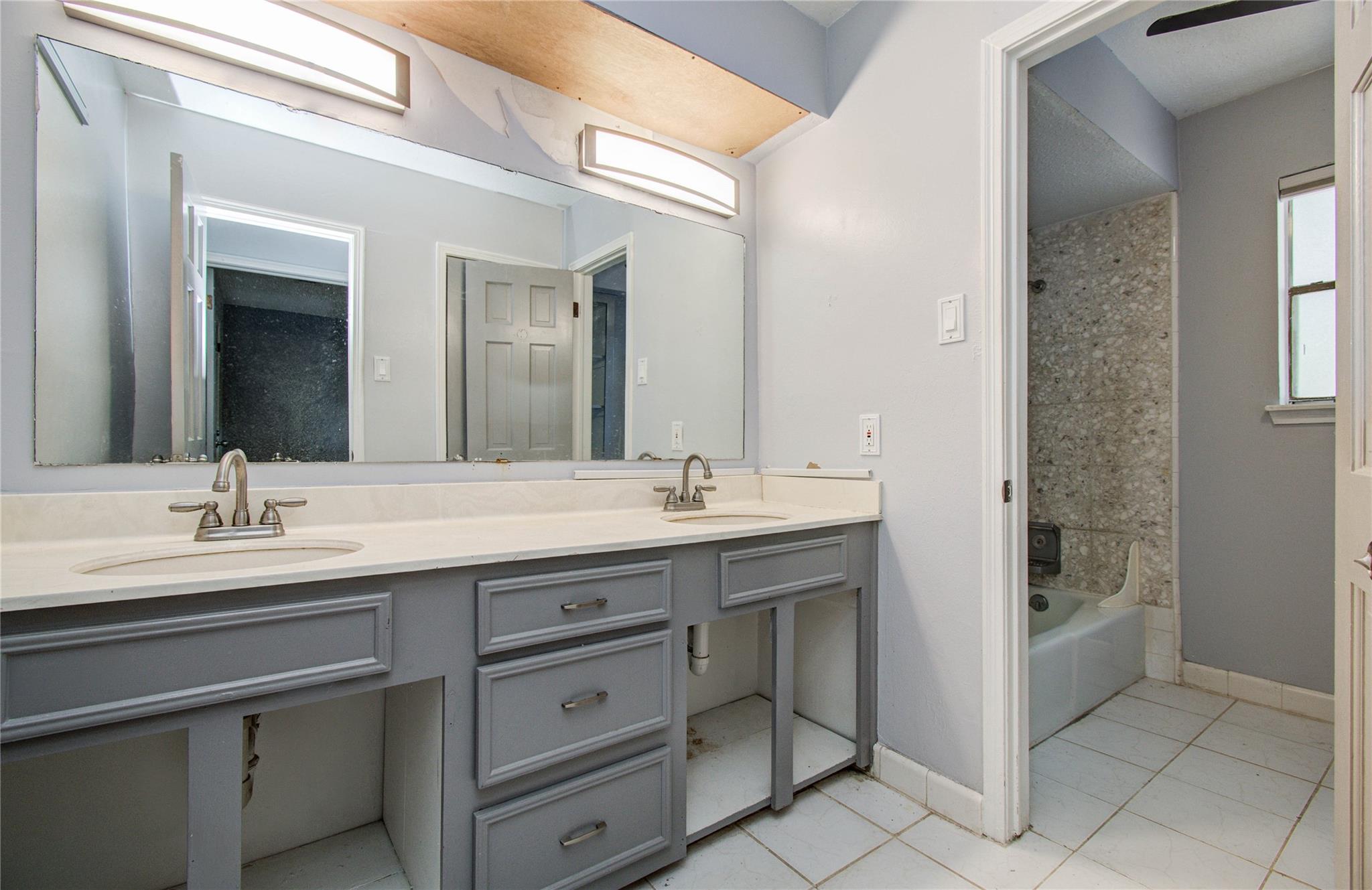 17202 Abby Lane