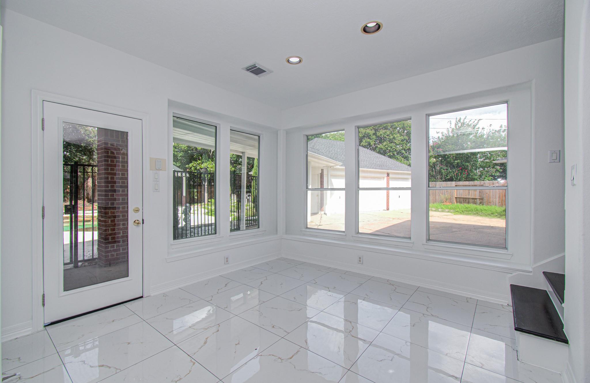 5803 Serrano Terrace Lane