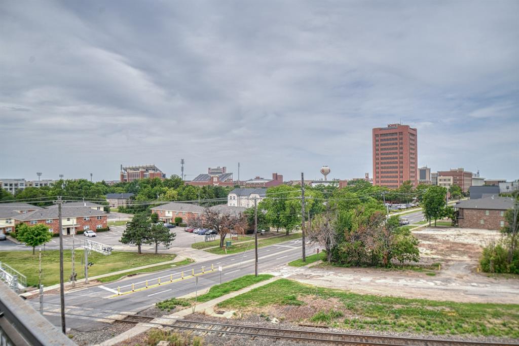 401 E Boyd Street Unit: 403