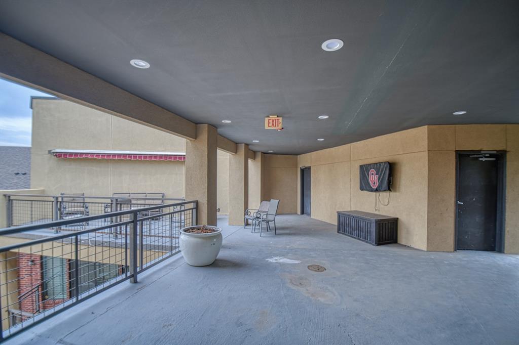 401 E Boyd Street Unit: 403