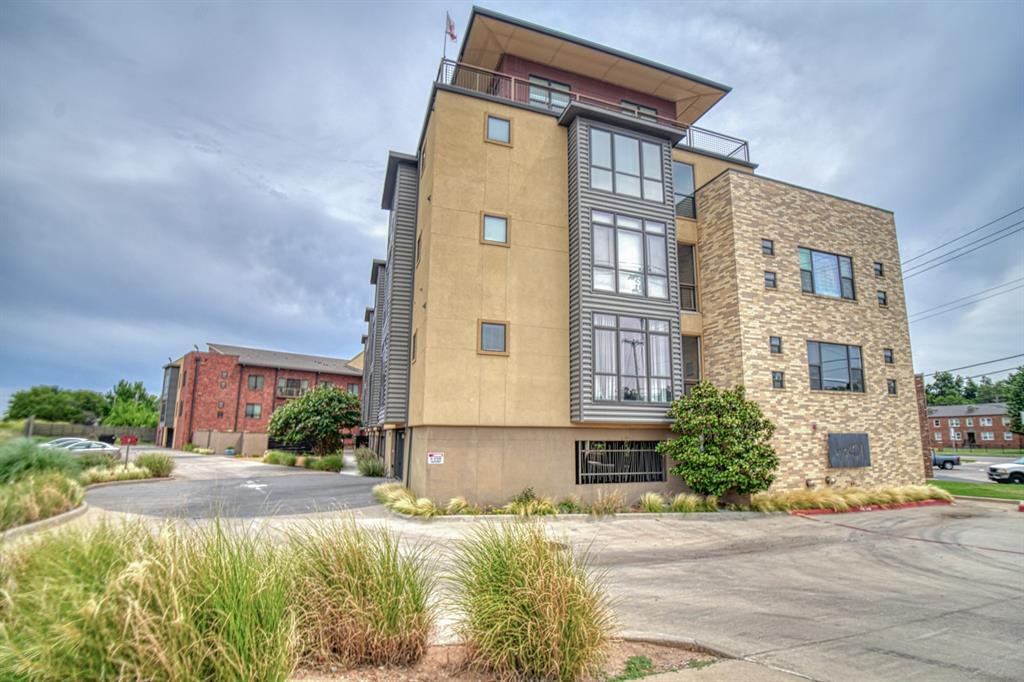 401 E Boyd Street Unit: 403