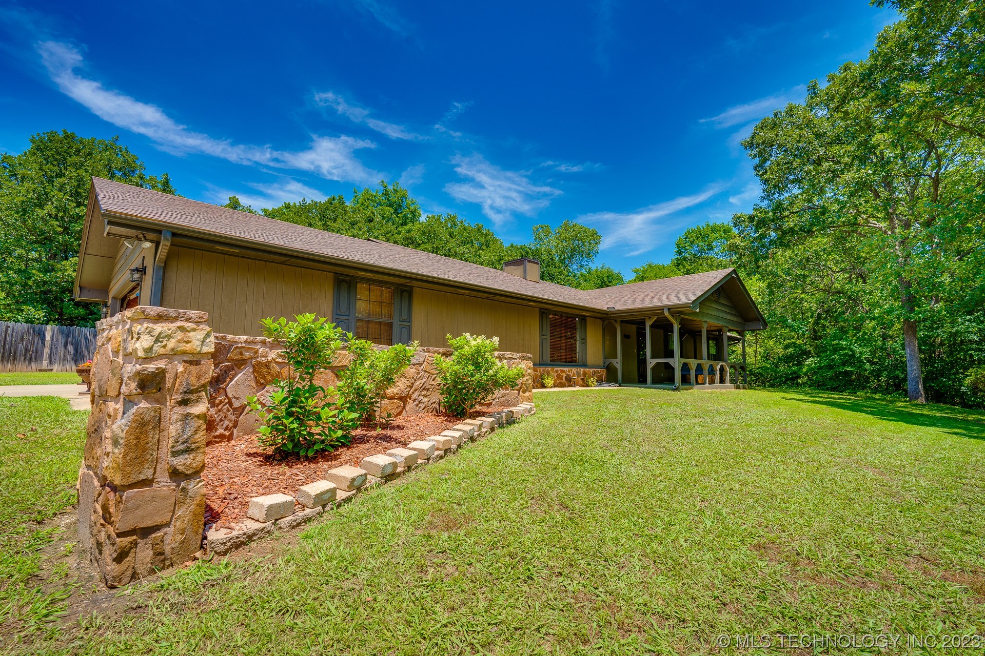 18372 E County Road 1550