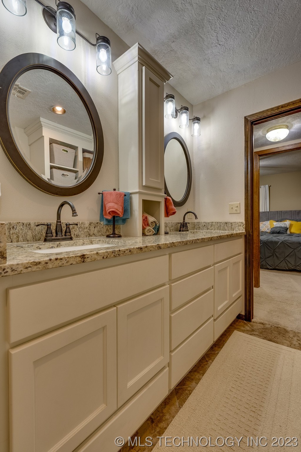 18372 E County Road 1550