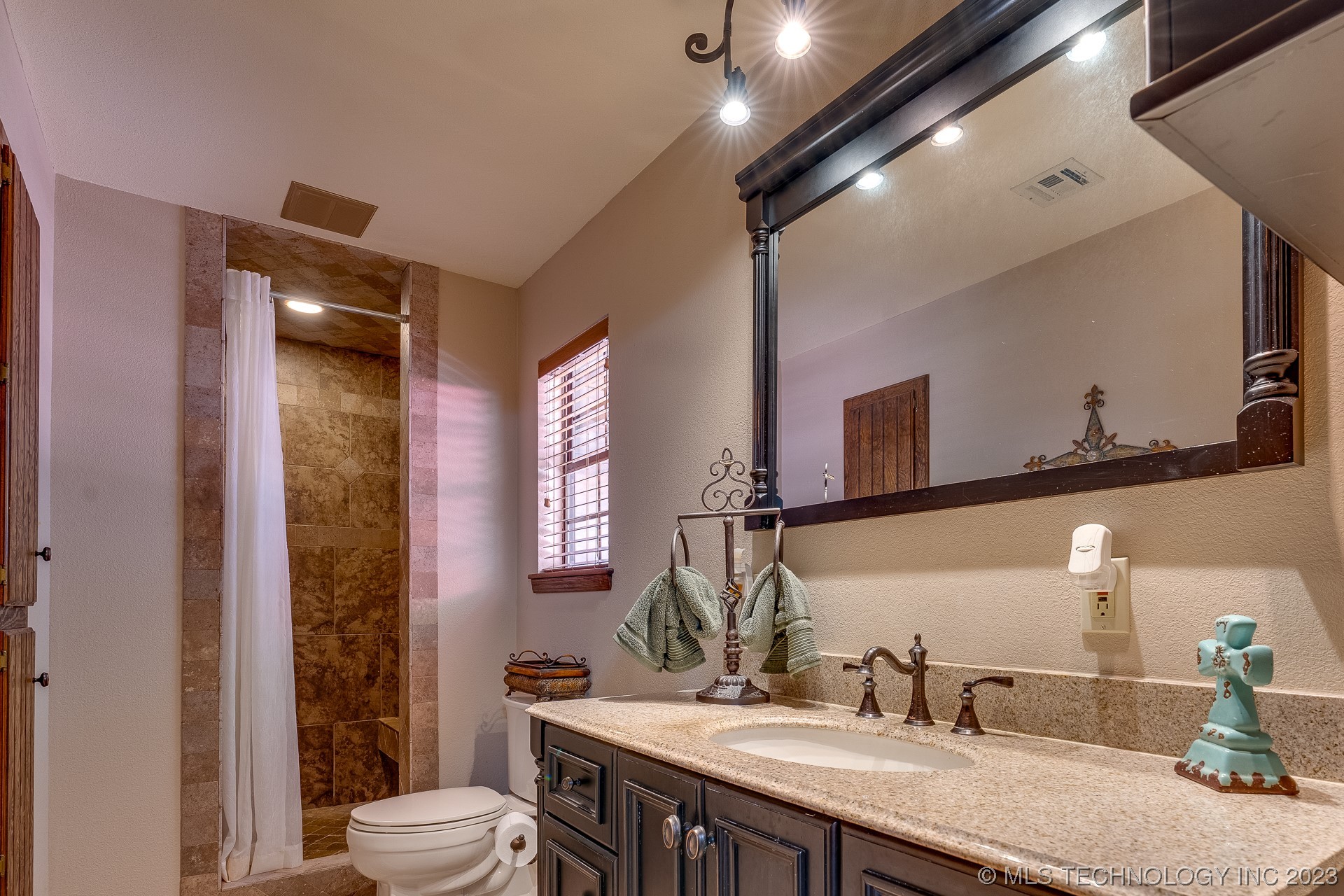 18372 E County Road 1550