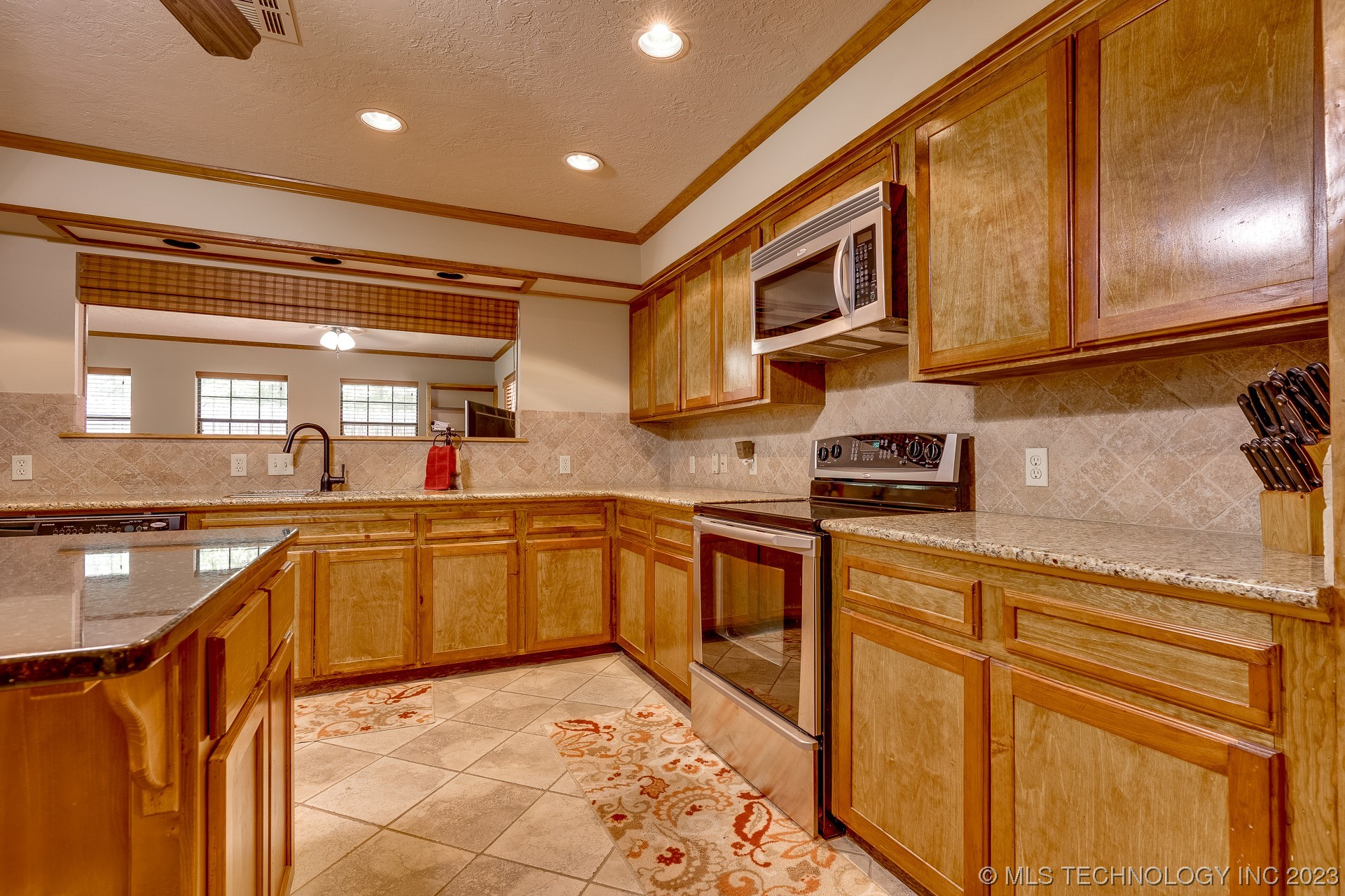 18372 E County Road 1550