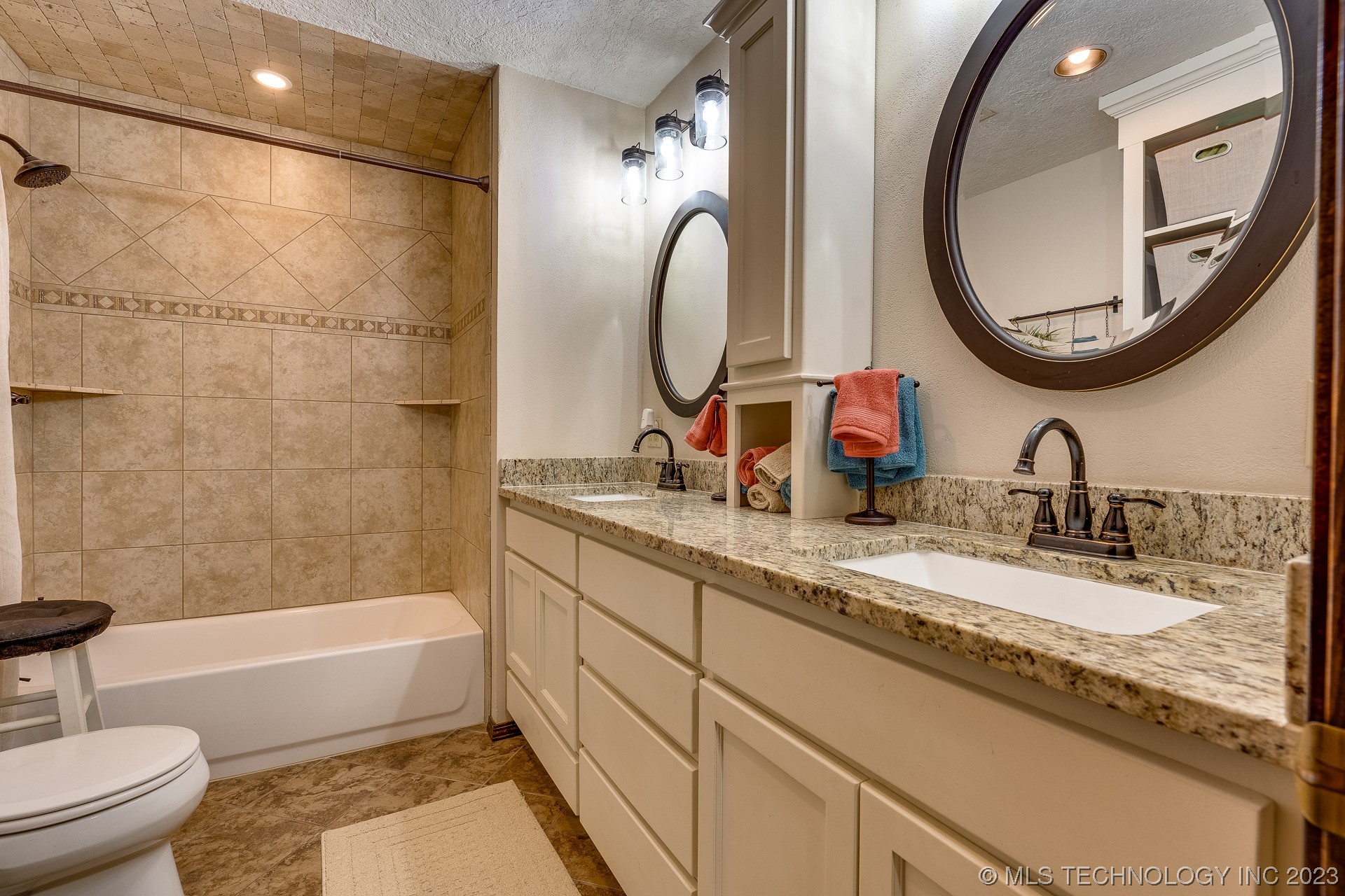 18372 E County Road 1550