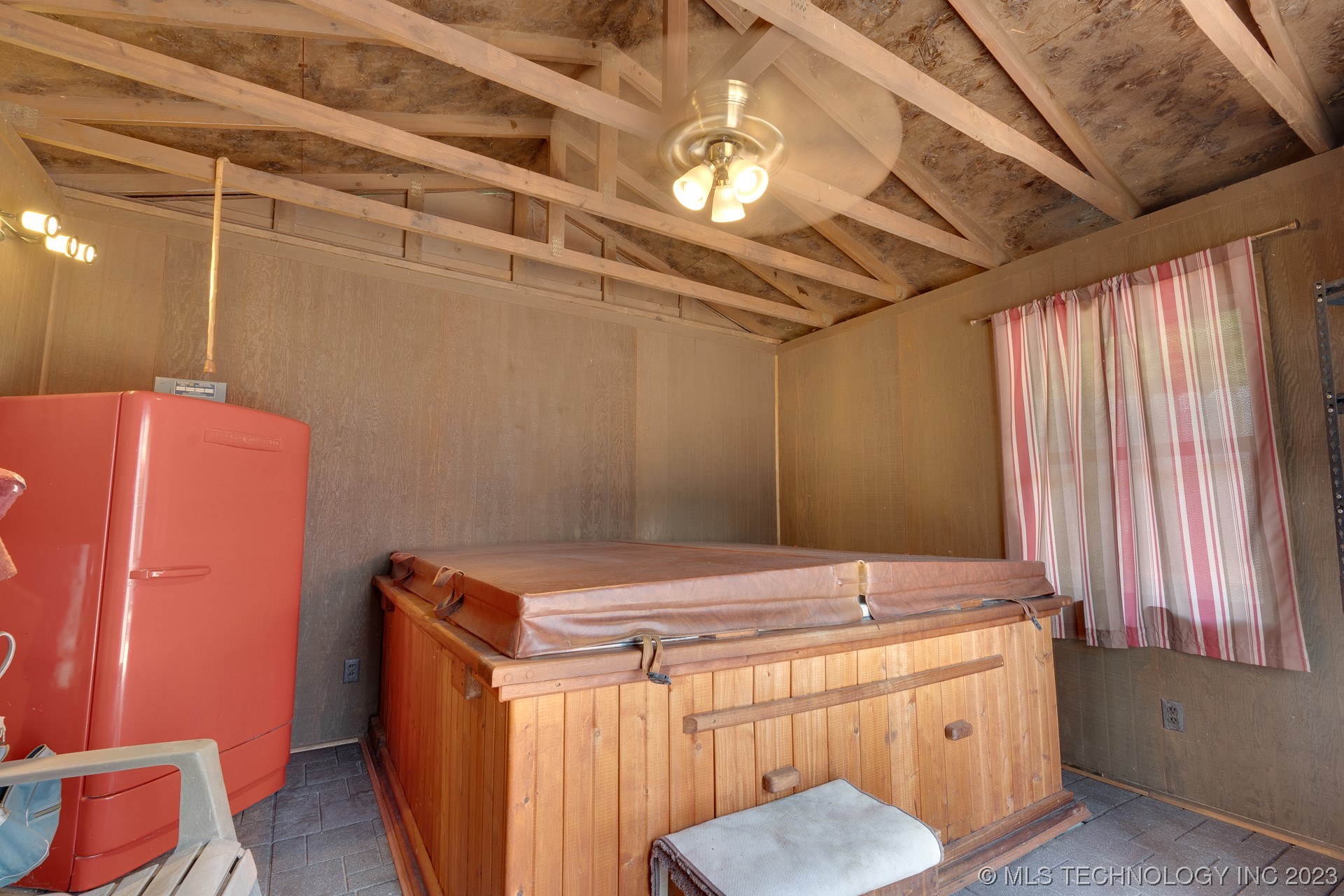 18372 E County Road 1550