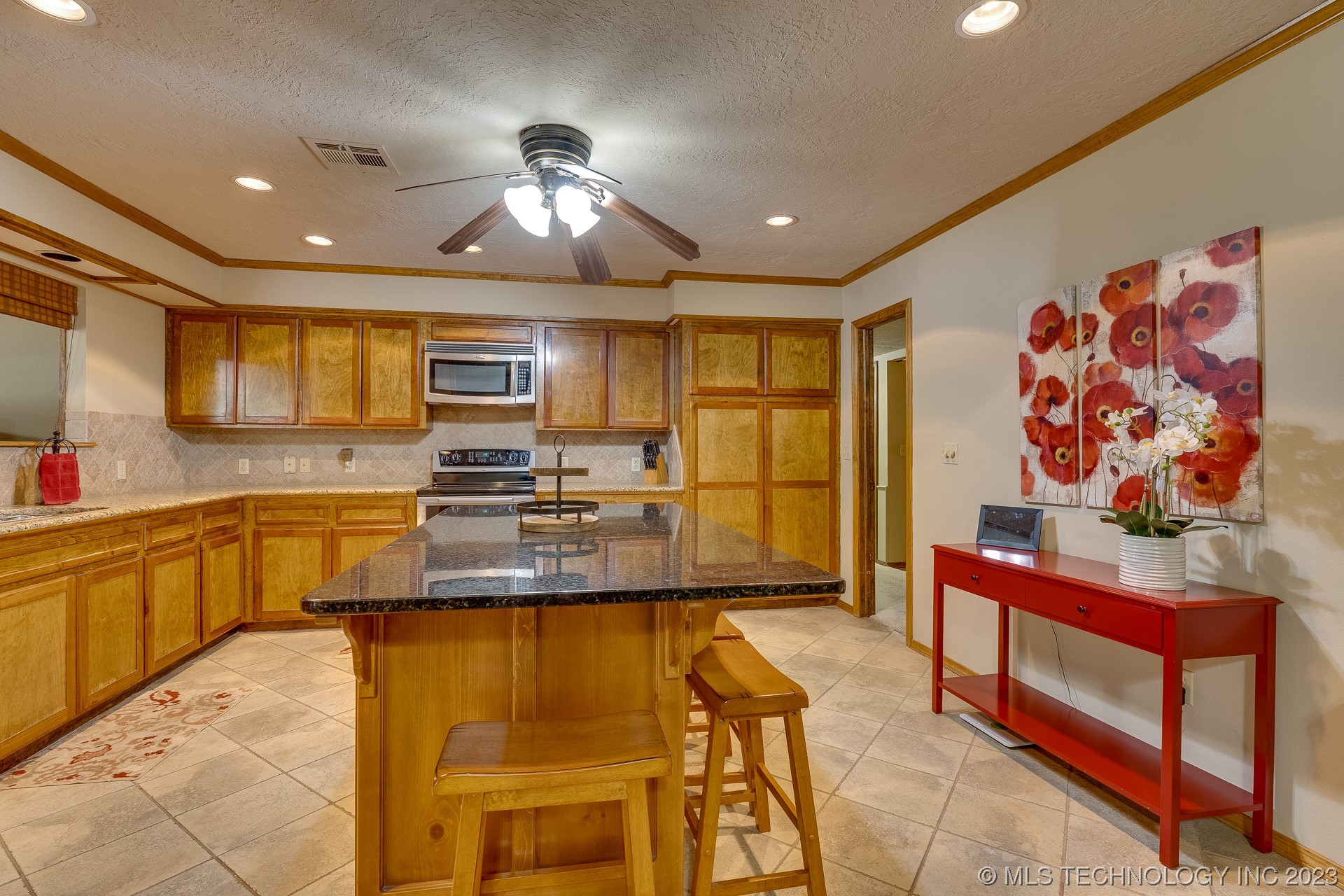 18372 E County Road 1550