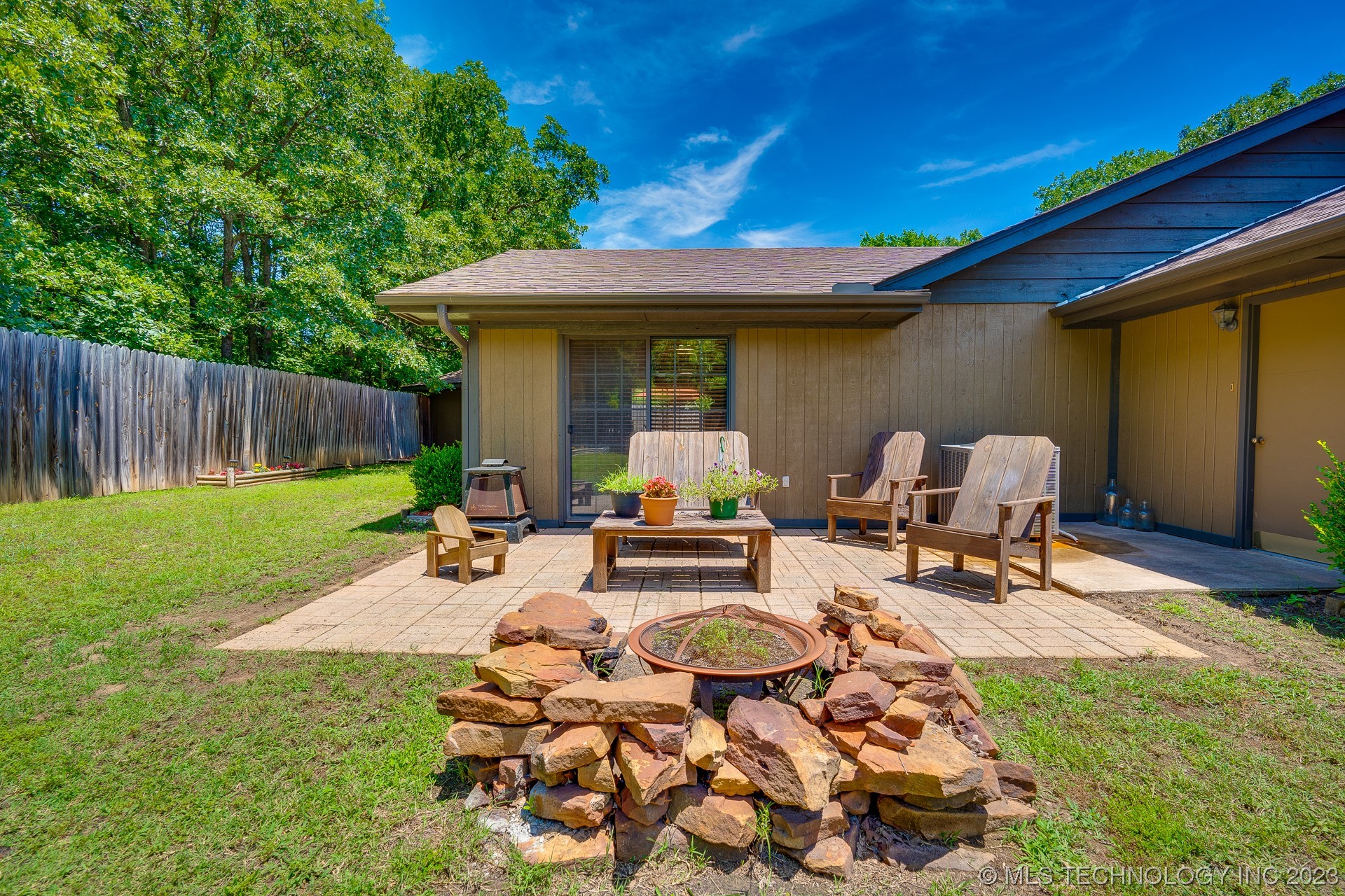 18372 E County Road 1550