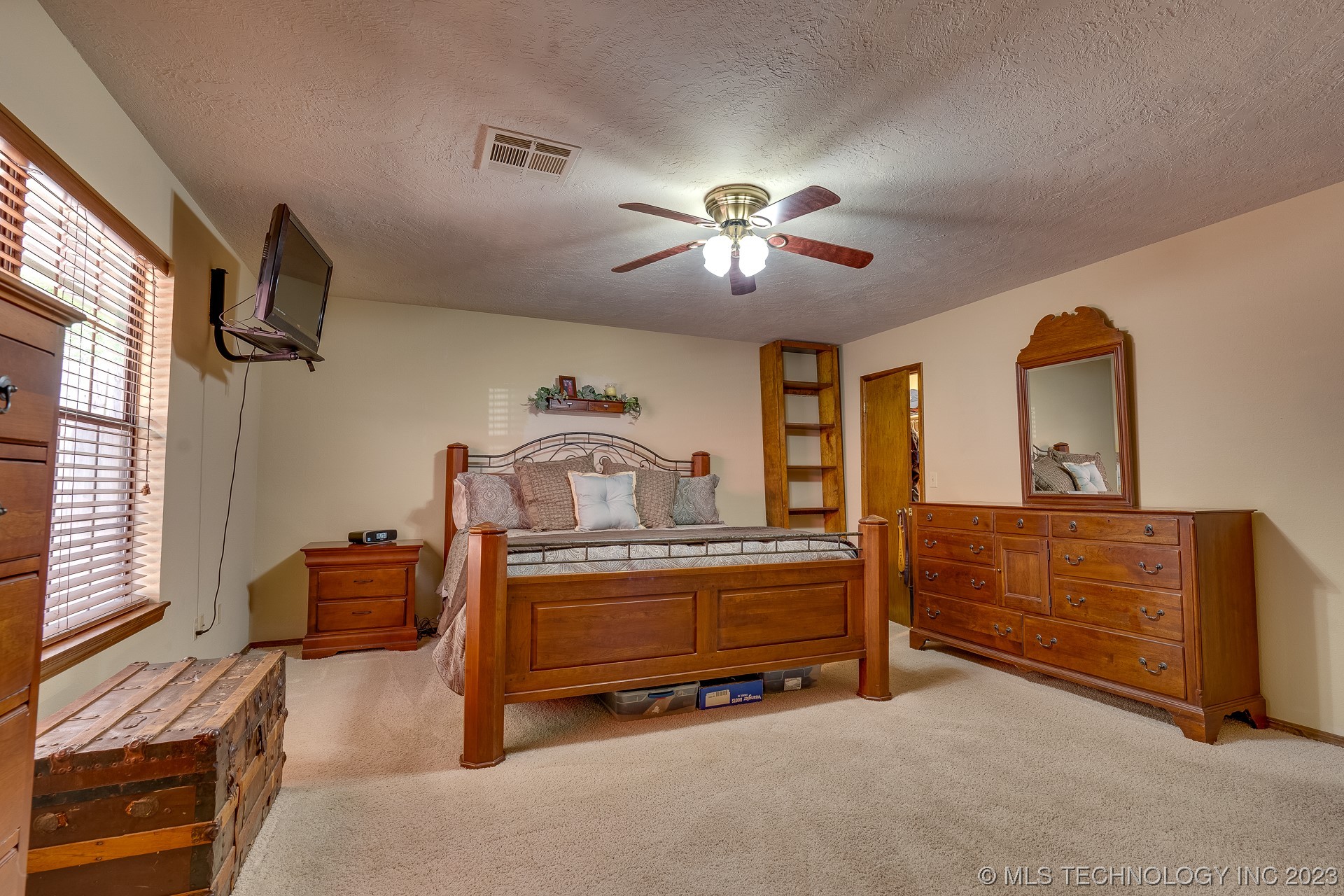 18372 E County Road 1550