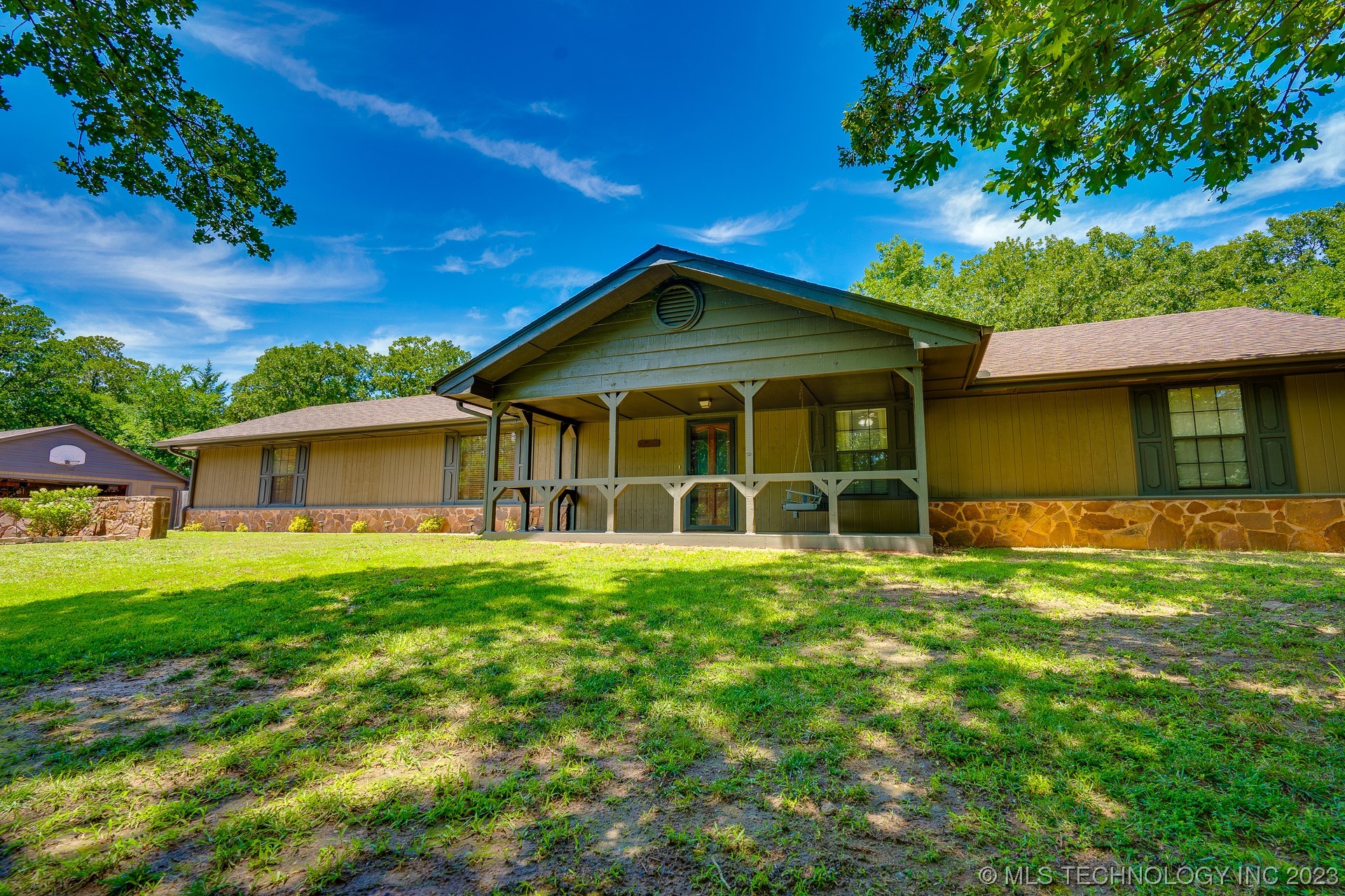 18372 E County Road 1550