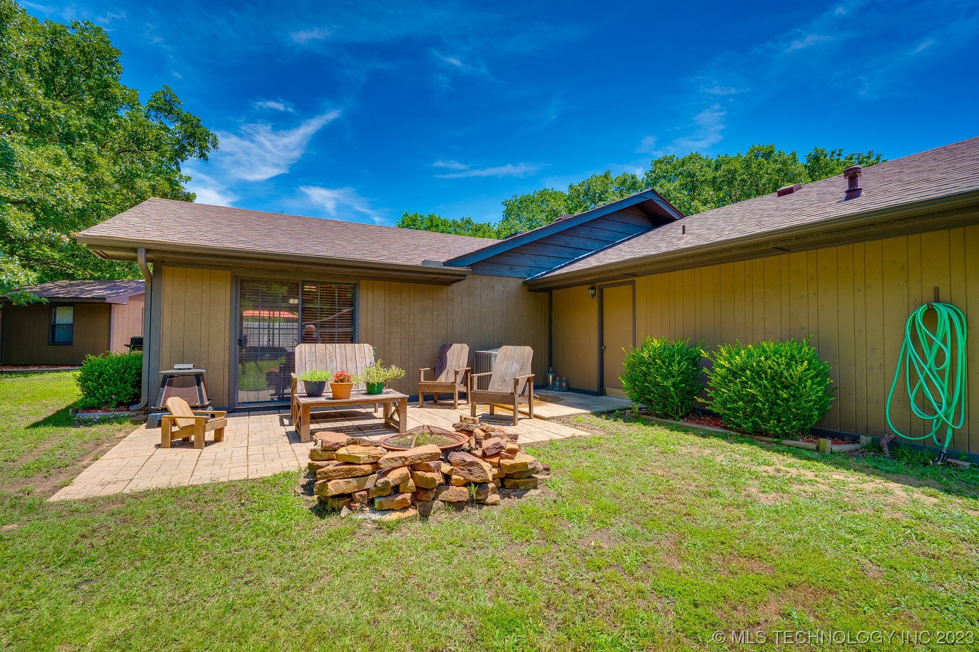 18372 E County Road 1550