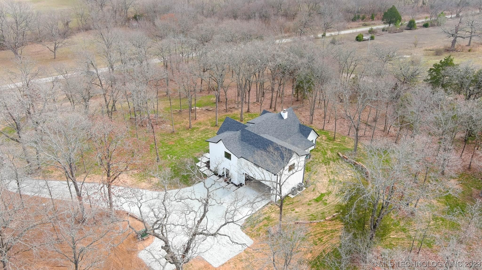 16463 County Road 3600