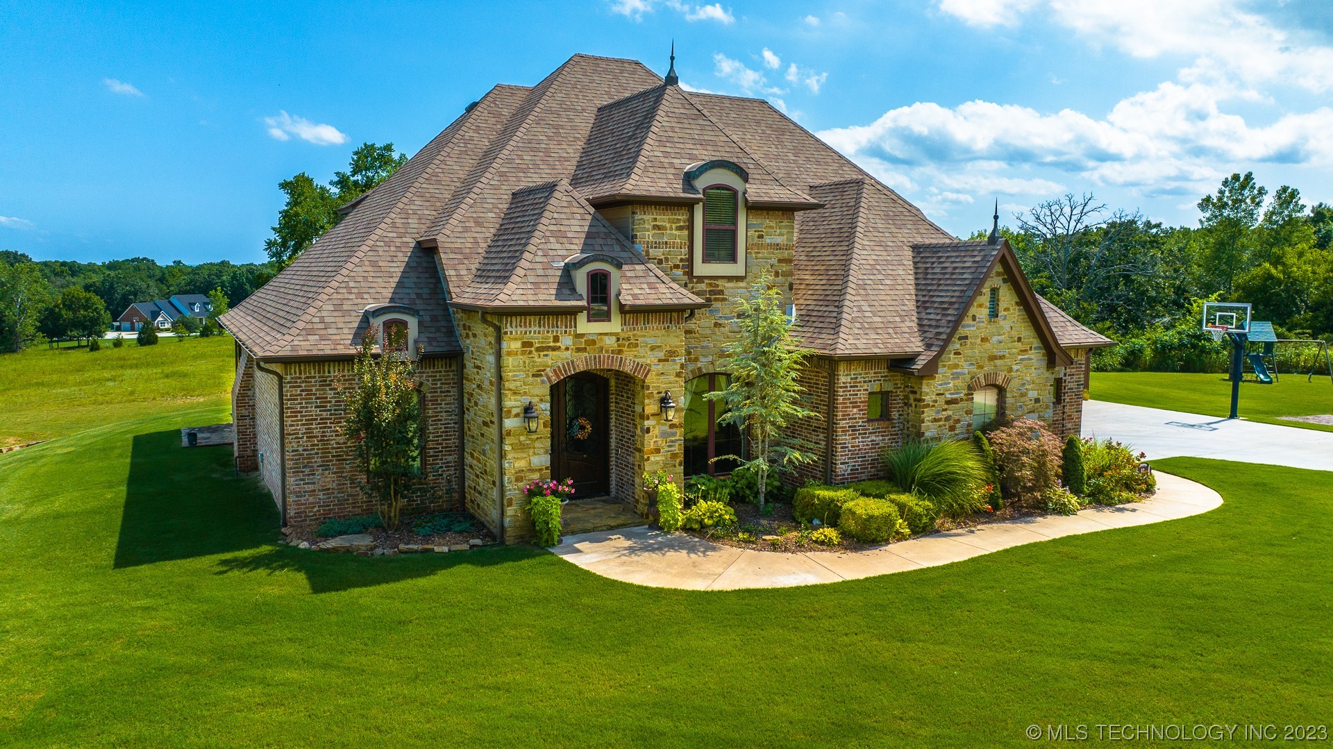 18315 County Road 1557