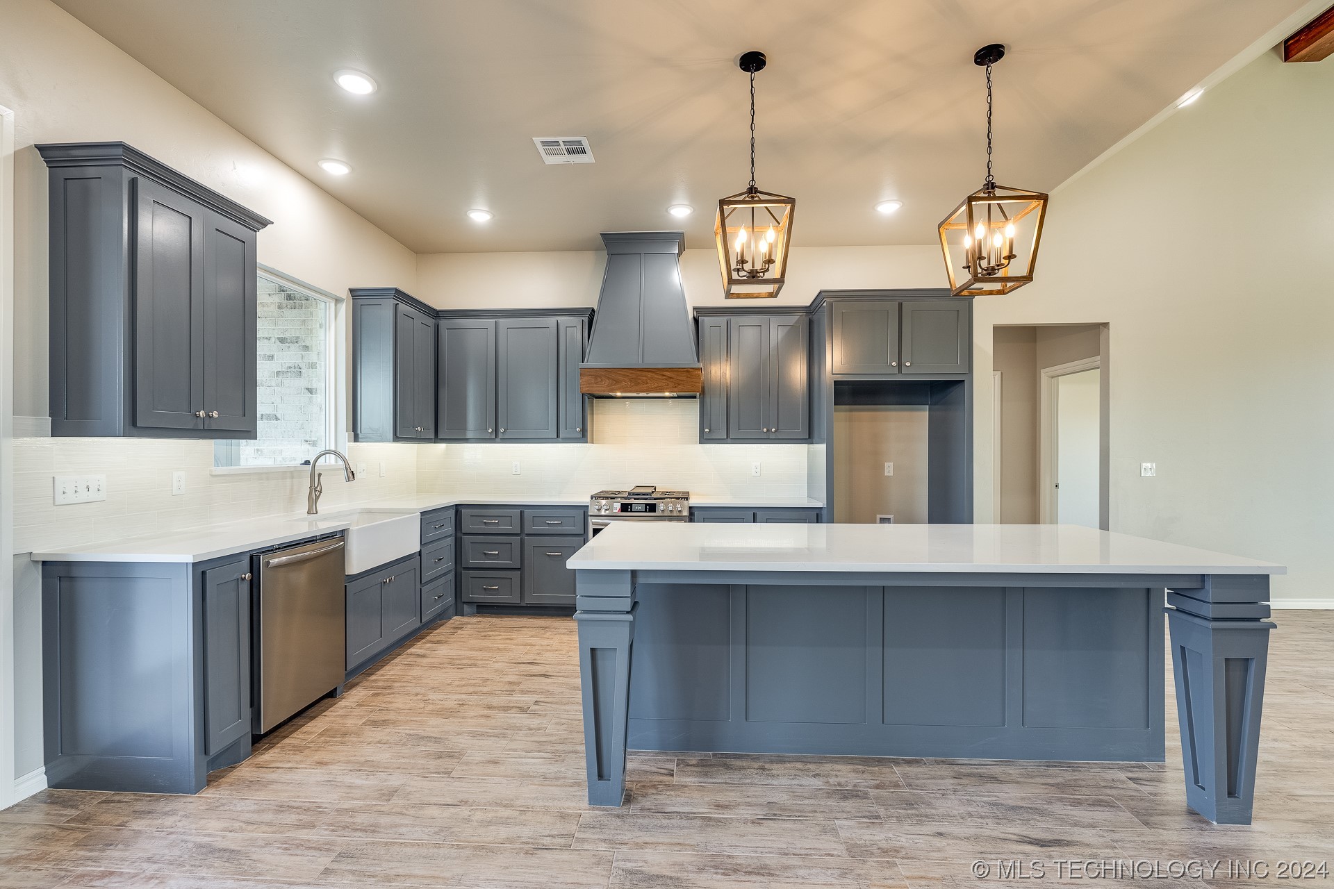 12349 County Road 3571