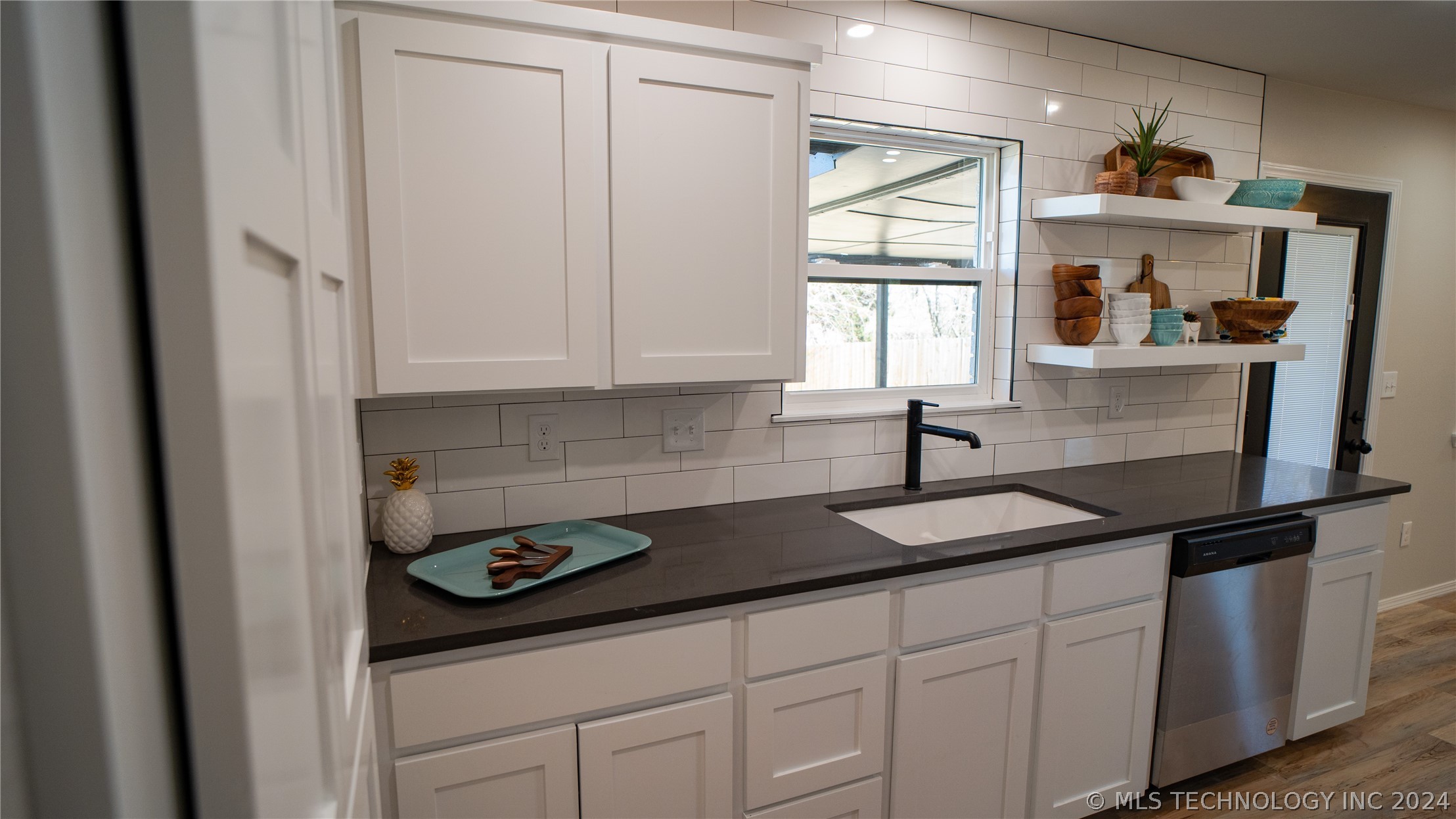 2528 Arlington Boulevard