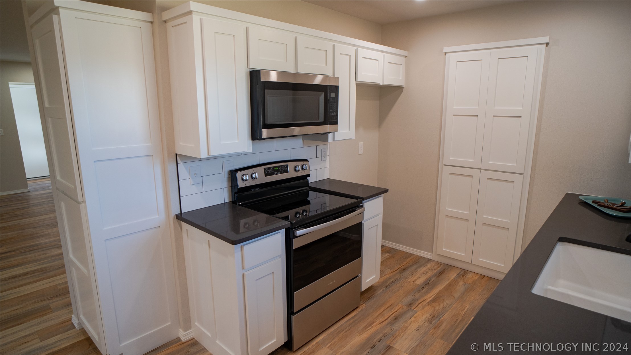 2528 Arlington Boulevard