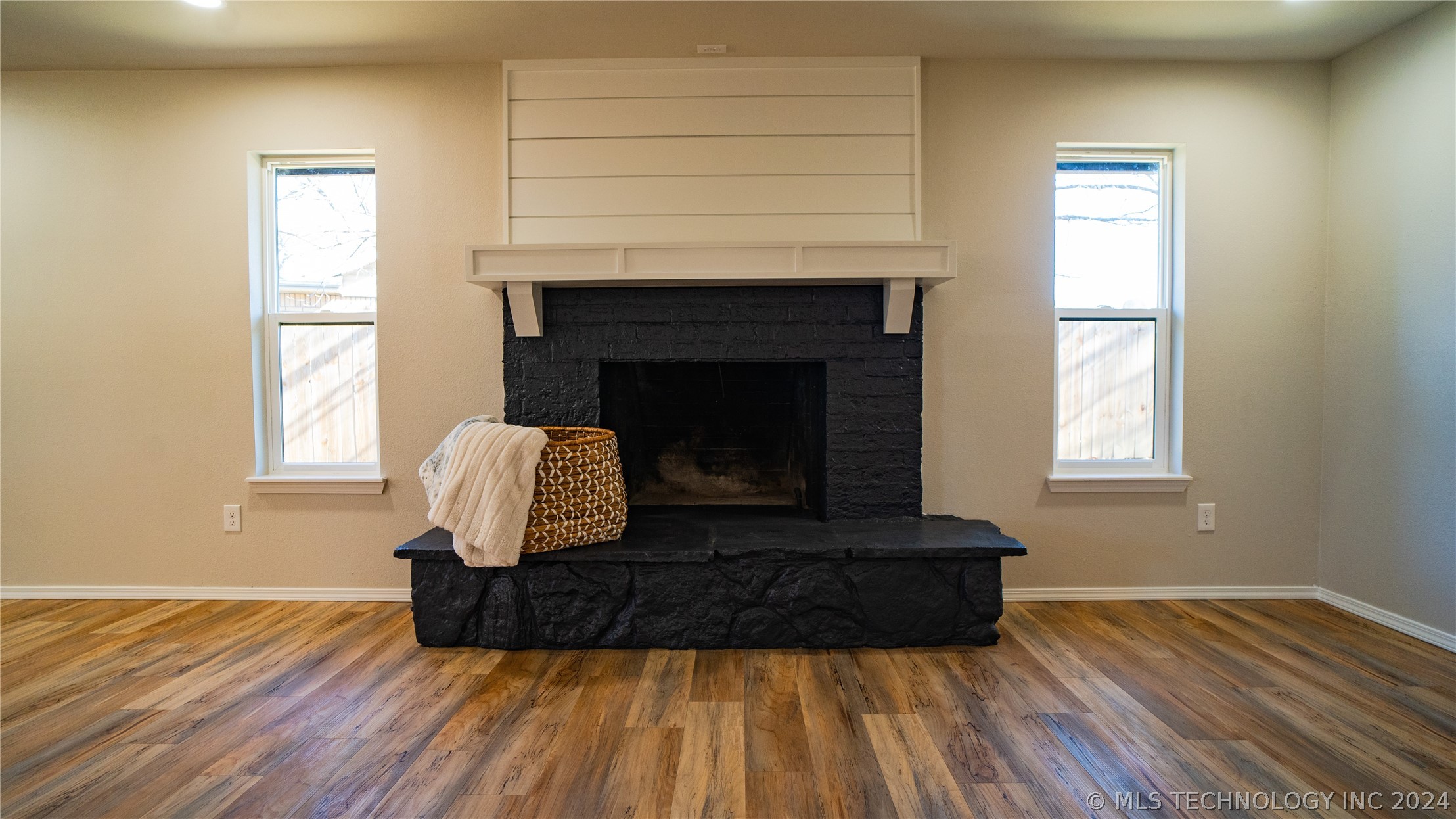 2528 Arlington Boulevard