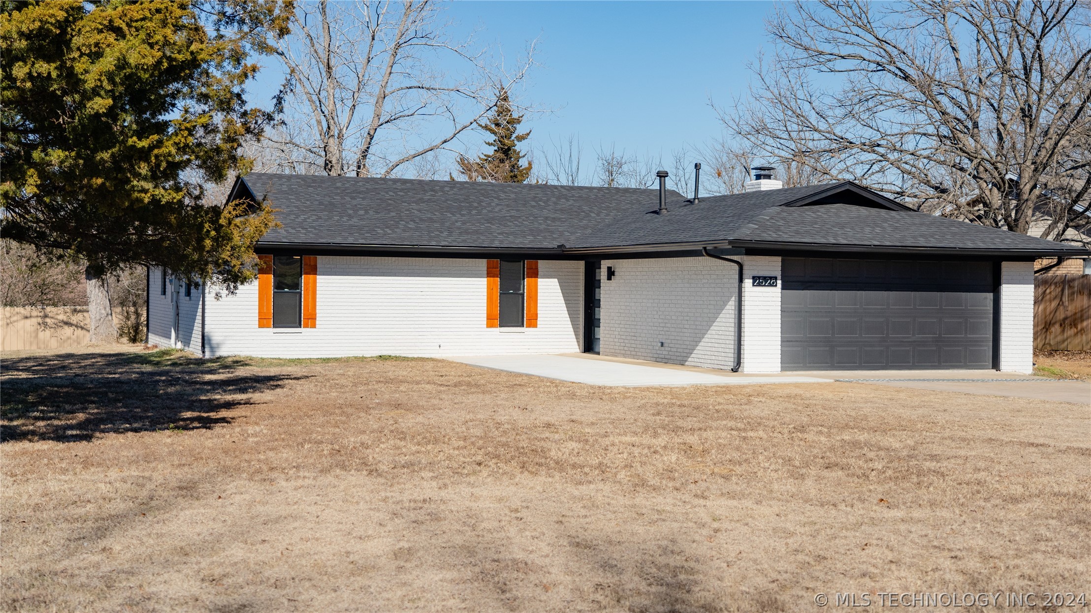 2528 Arlington Boulevard