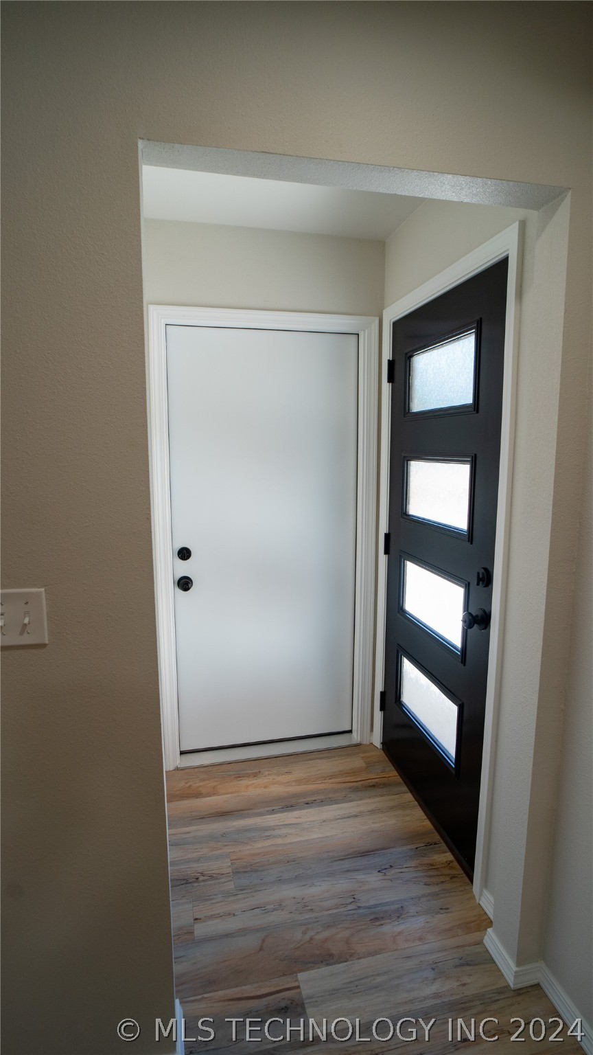 2528 Arlington Boulevard