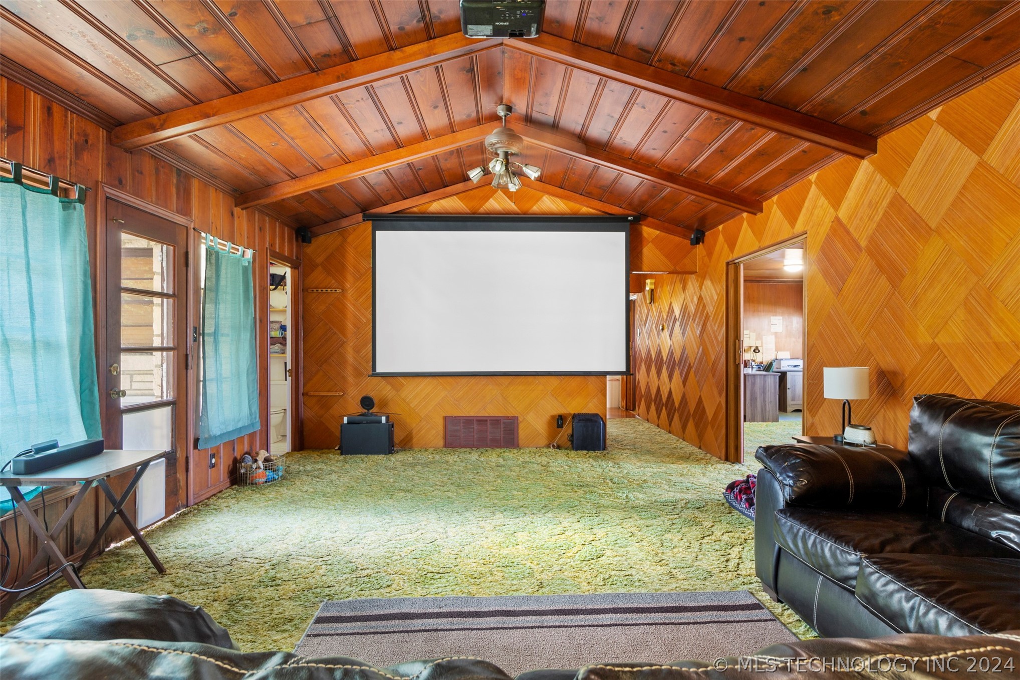 1609 Arlington Street