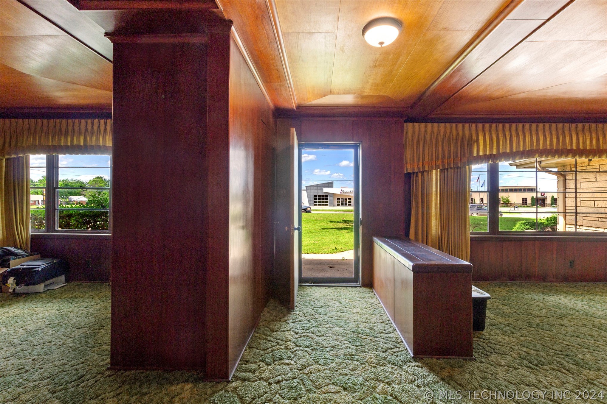 1609 Arlington Street