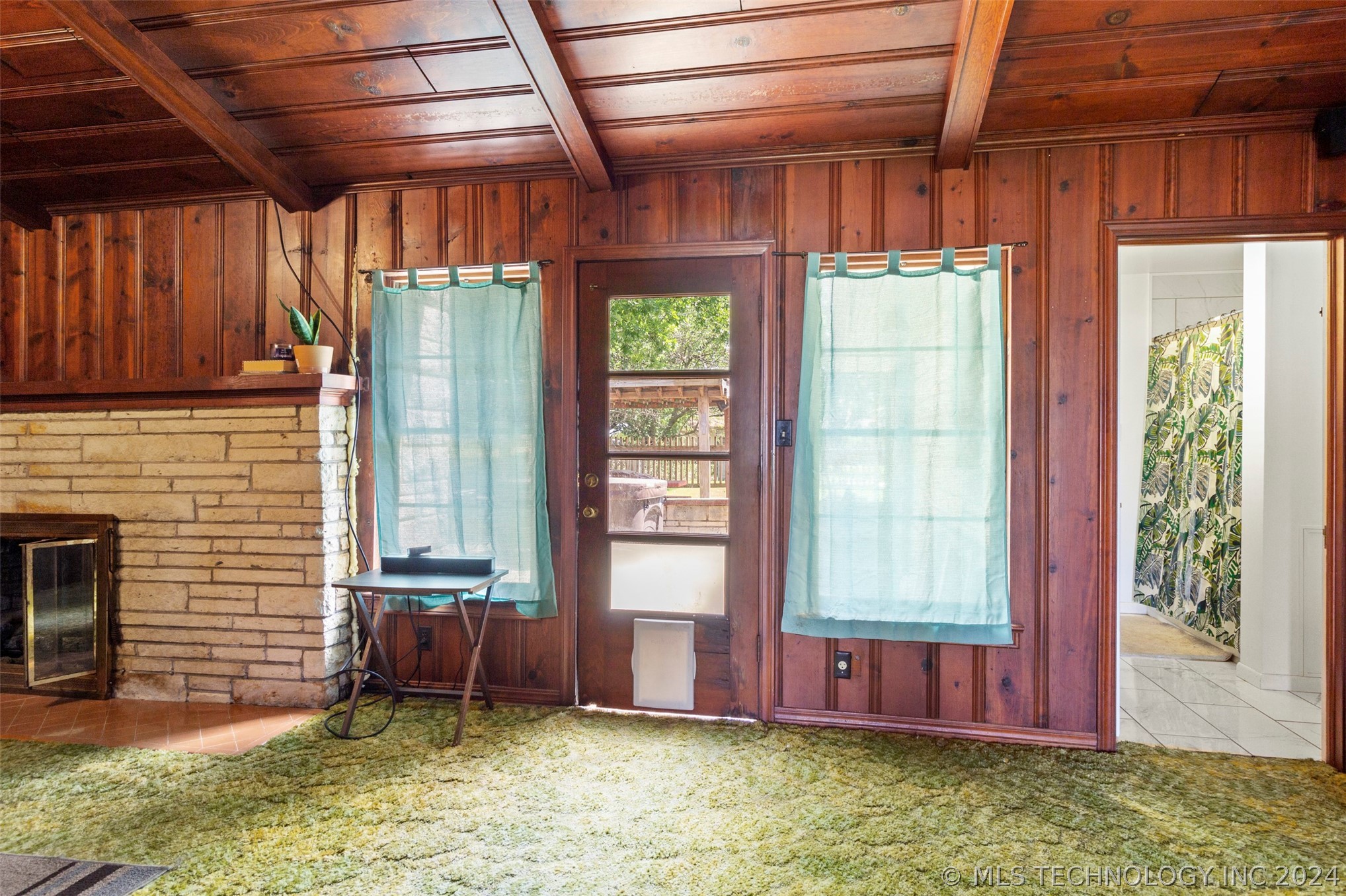 1609 Arlington Street