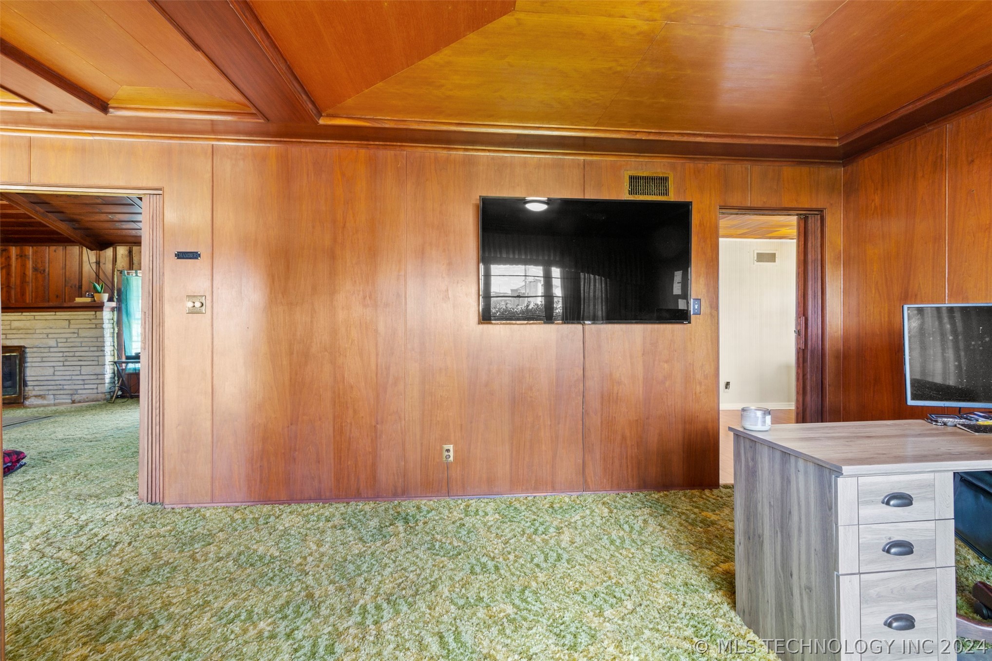 1609 Arlington Street