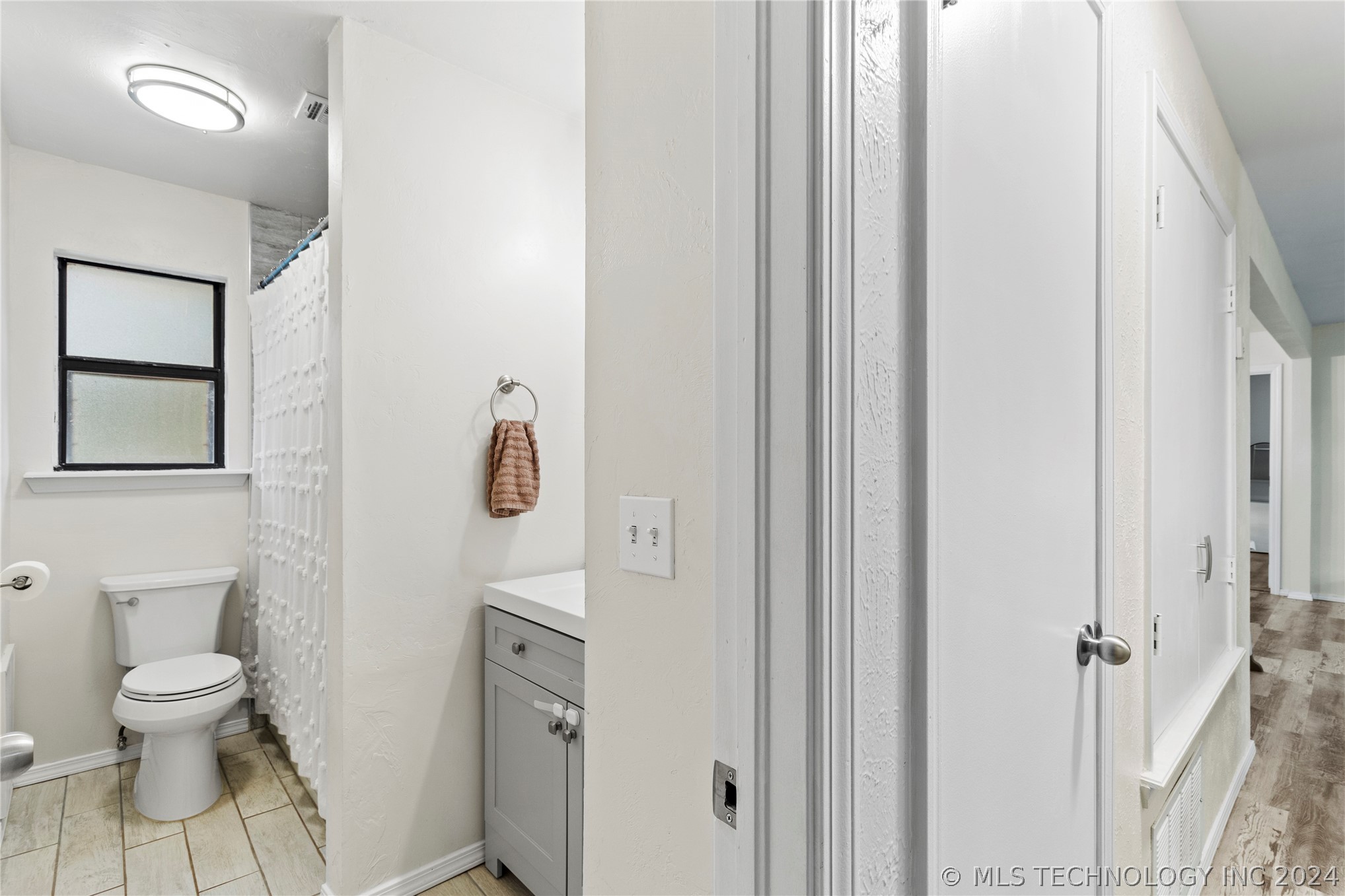 19116 County Road 1570