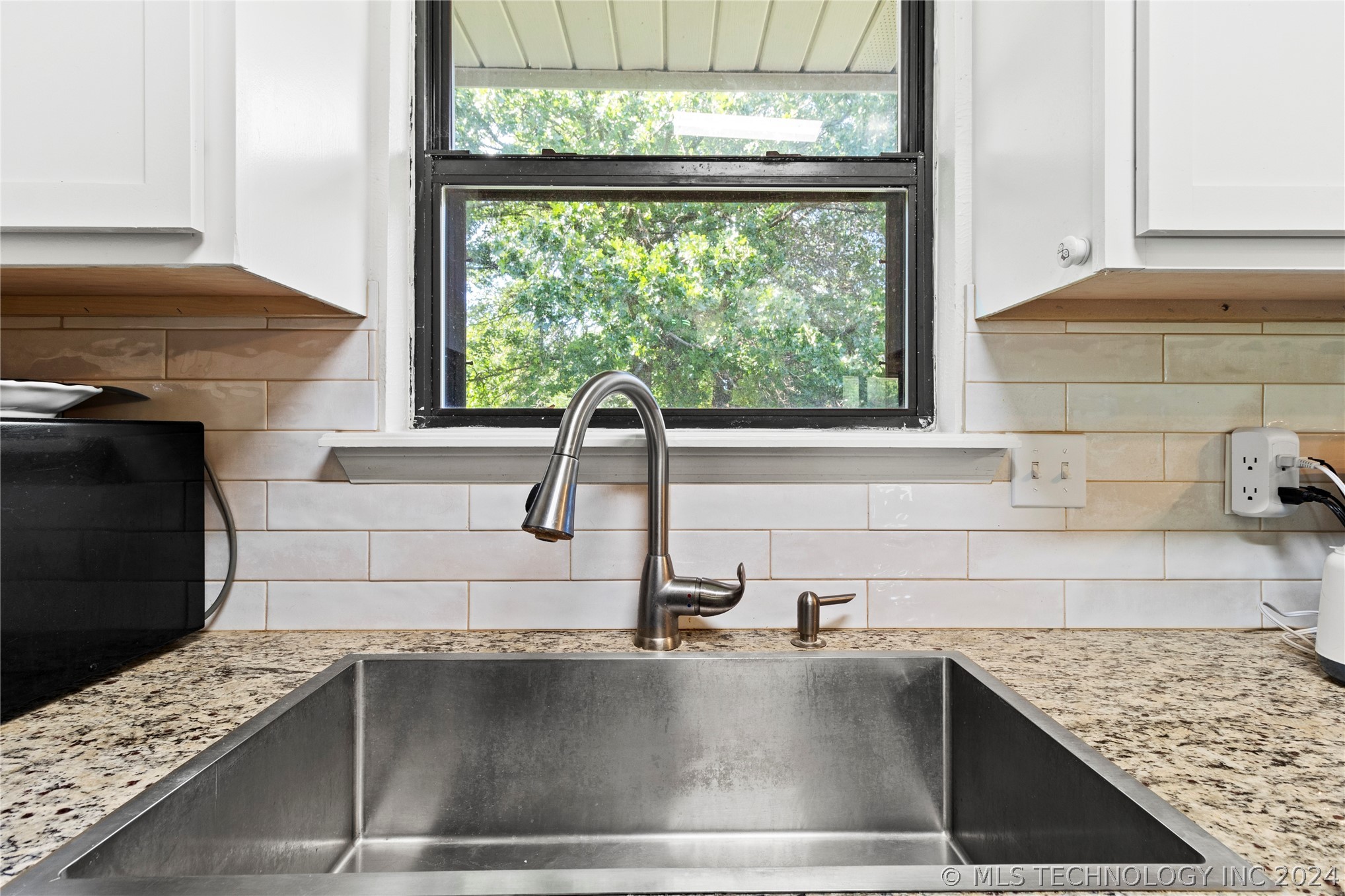 19116 County Road 1570