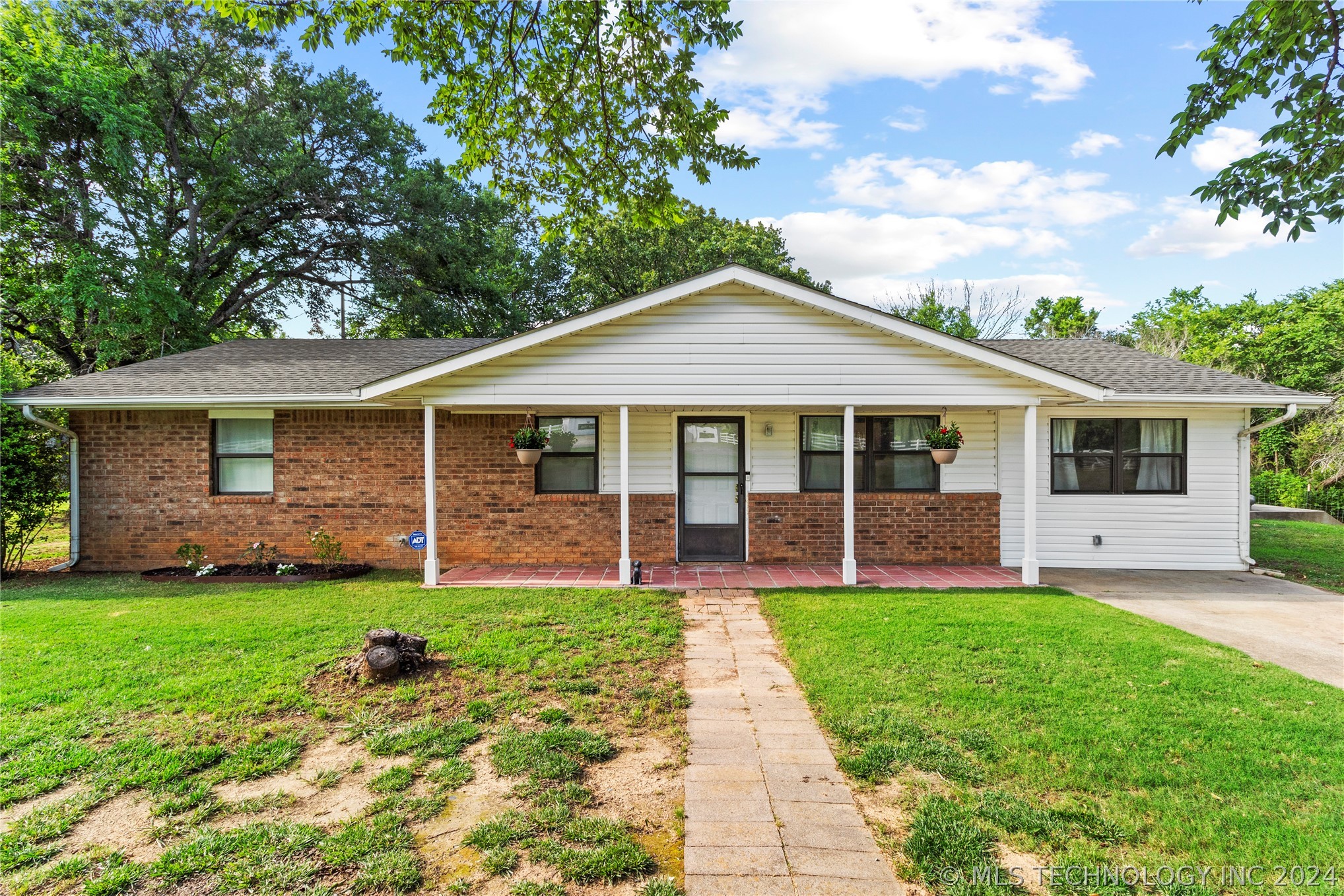 19116 County Road 1570