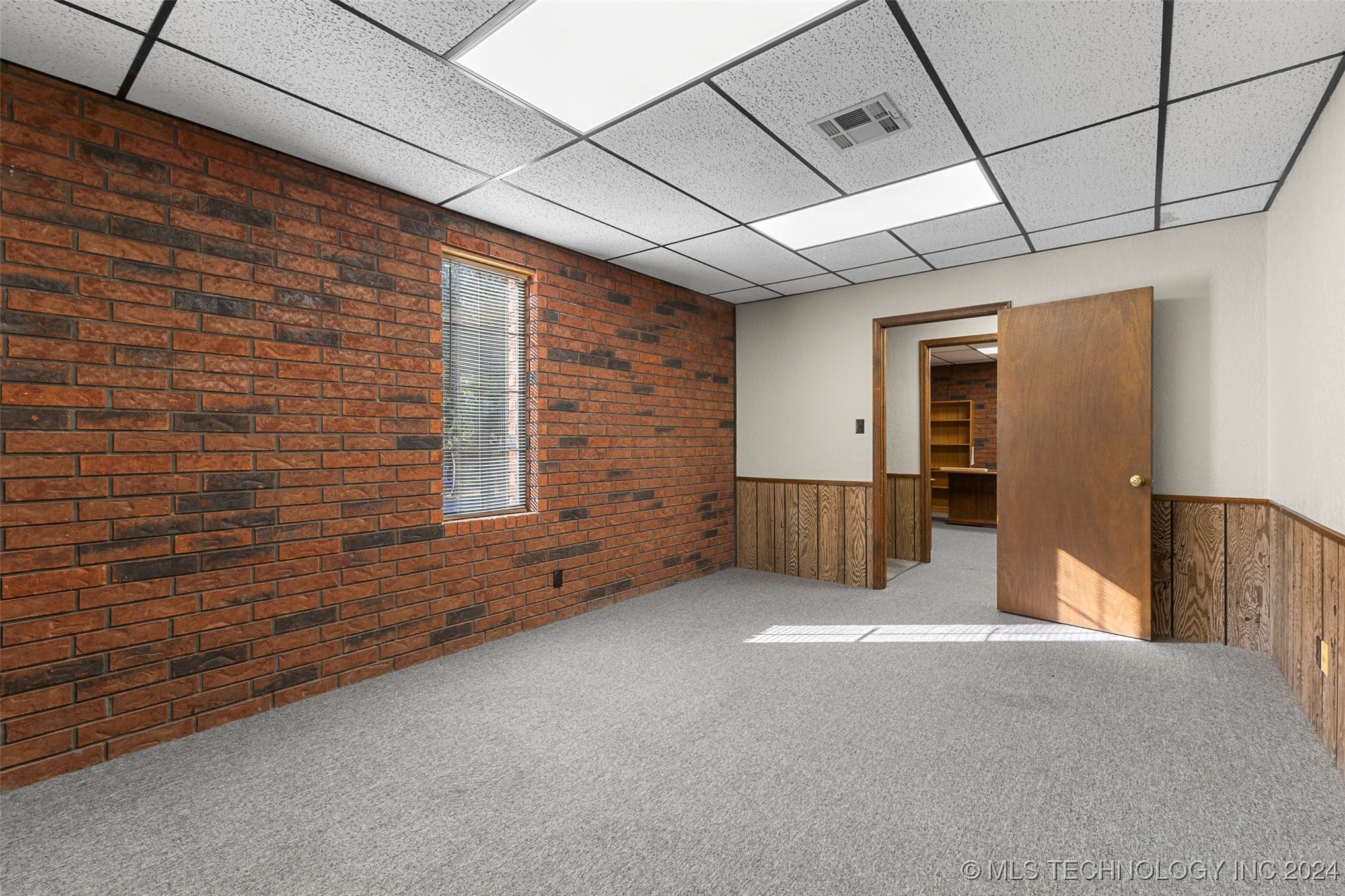 630 E 17th