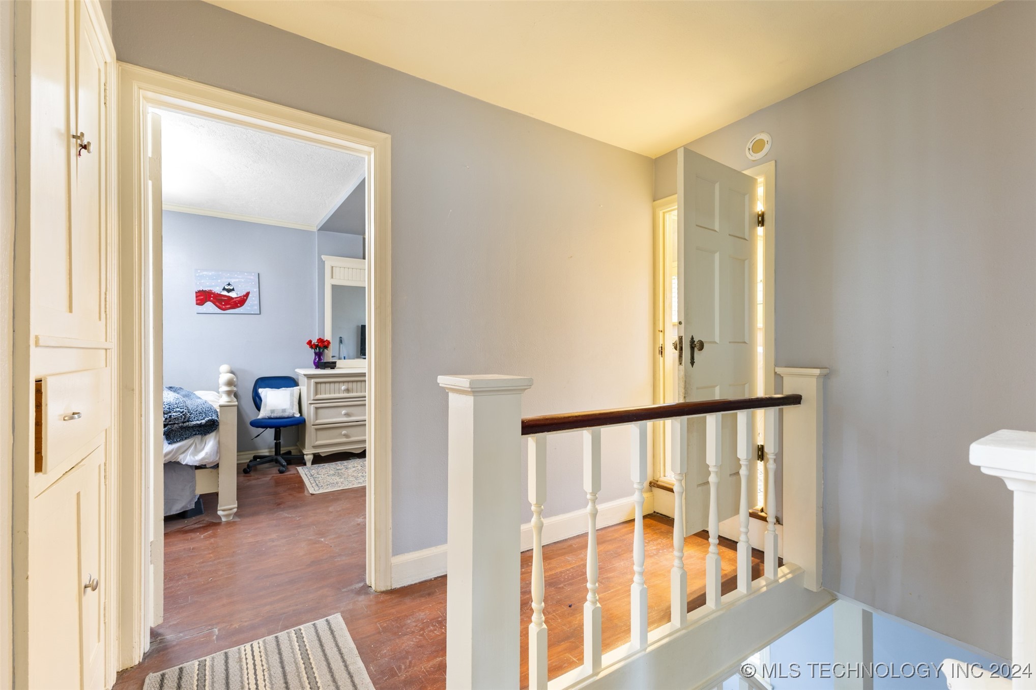 1101 S Broadway