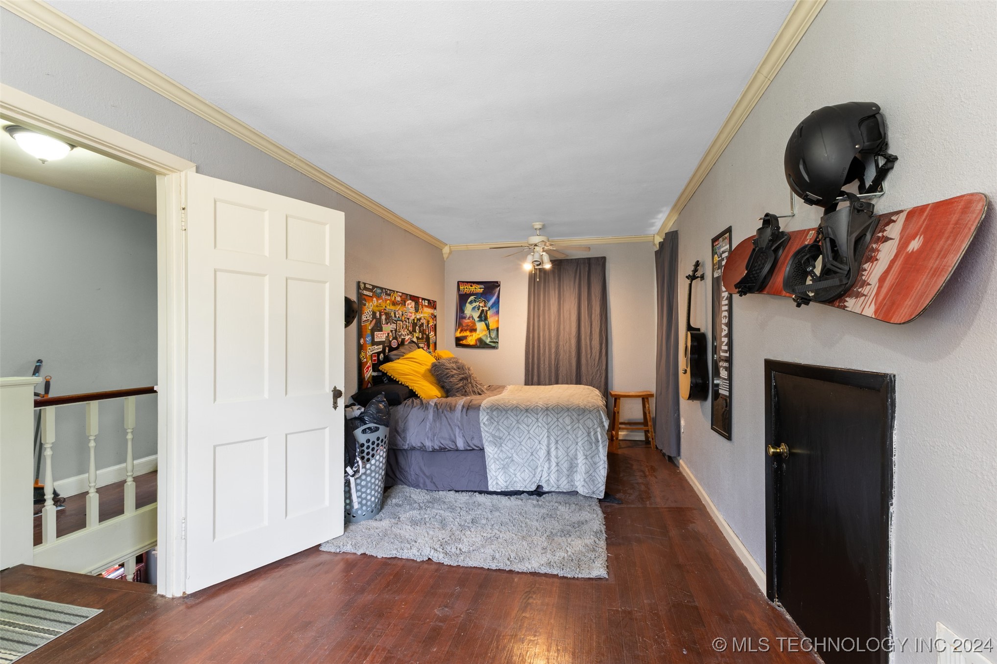 1101 S Broadway