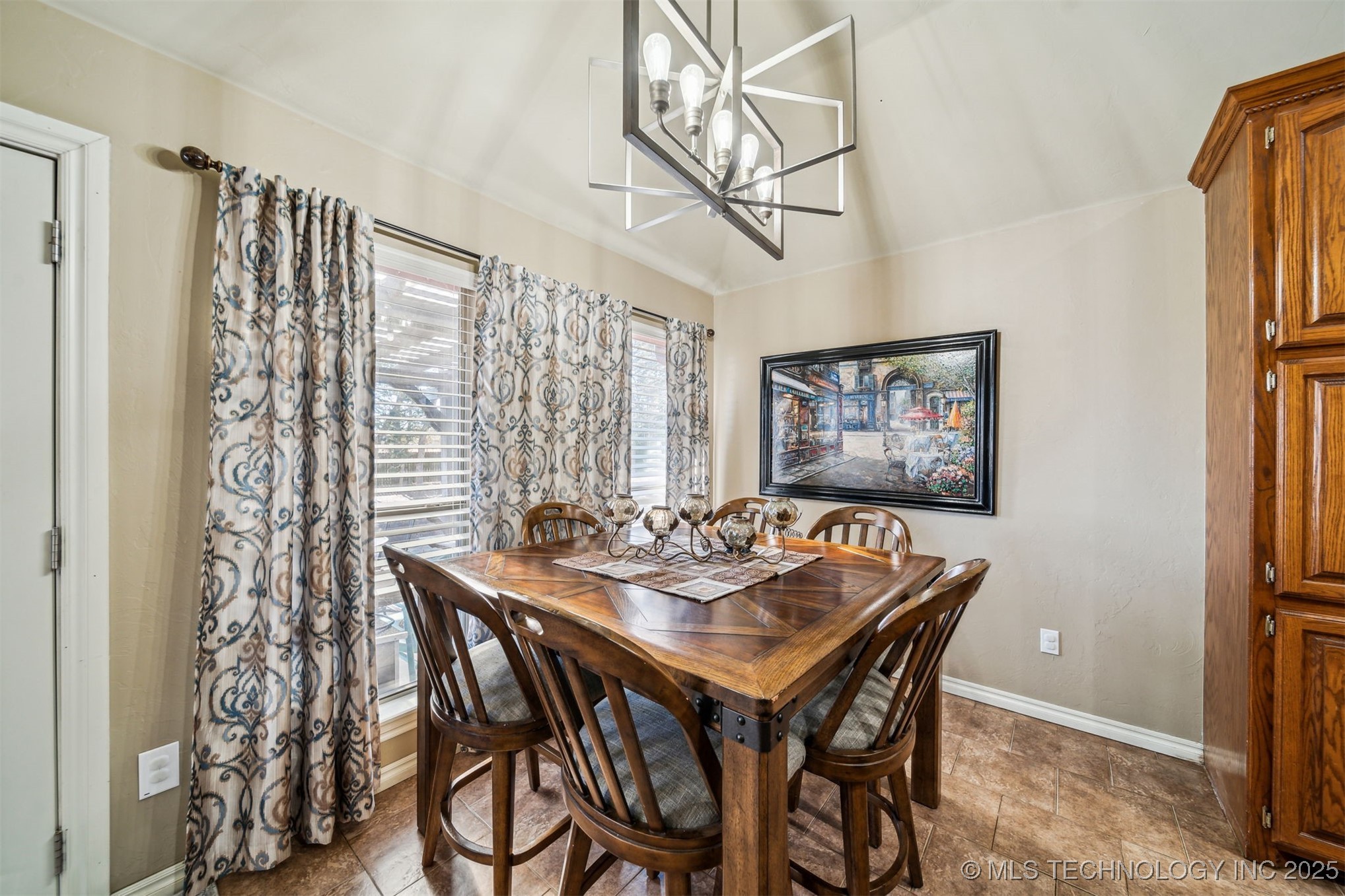 425 Windemere